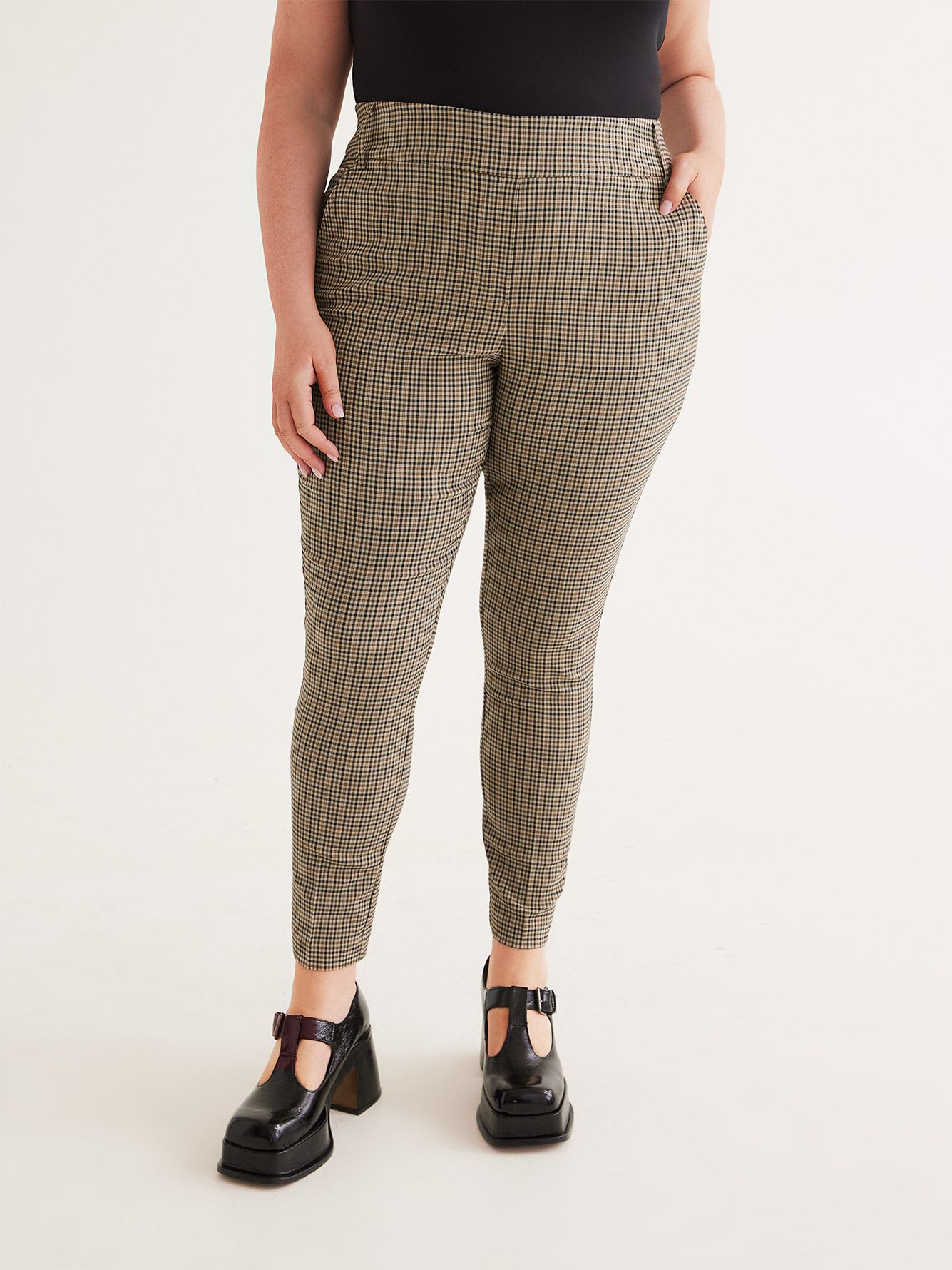 Plaid Skinny-Leg Savvy Pant - PENN. Essentials