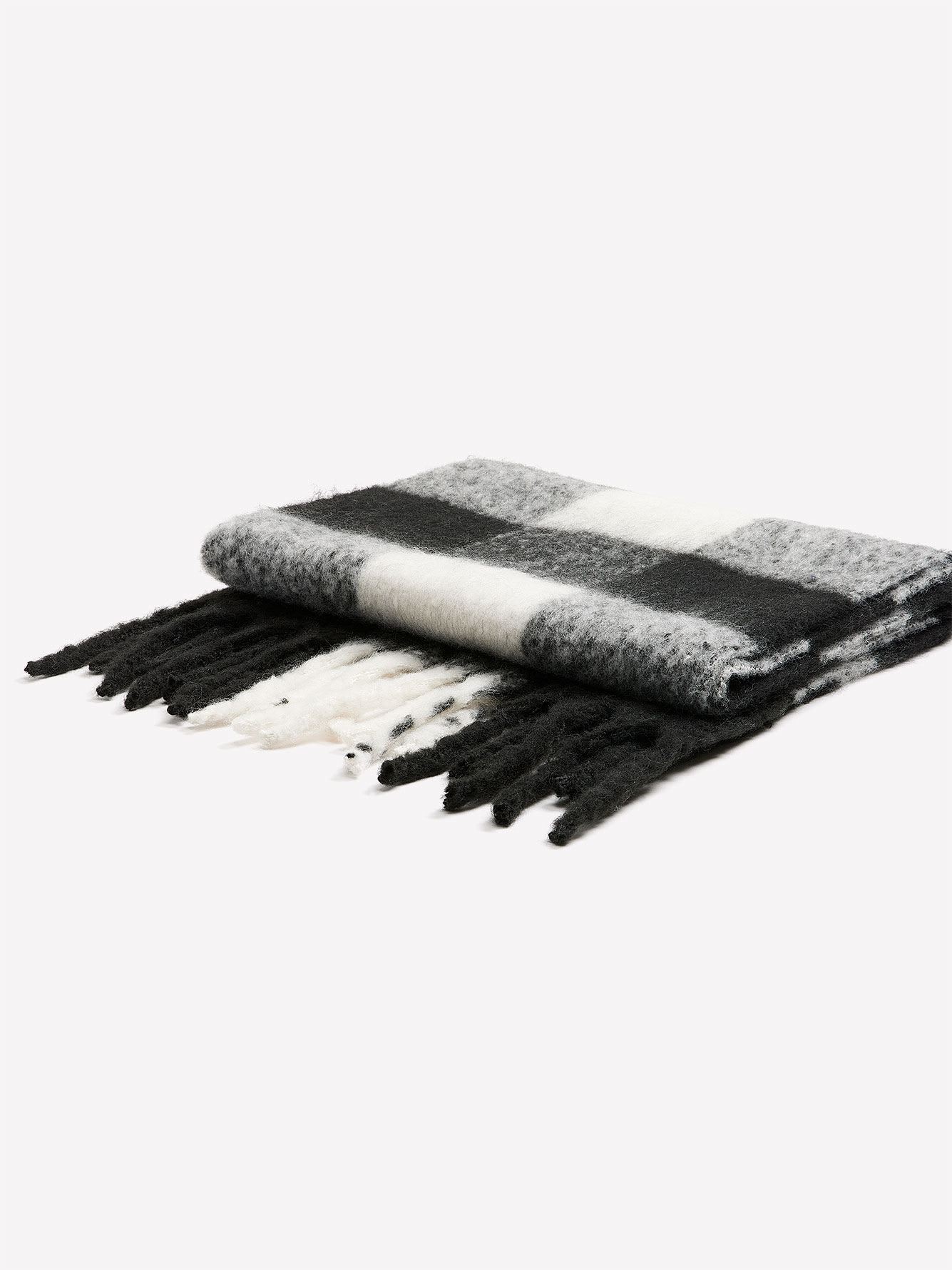 Cozy Black & White Plaid Scarf