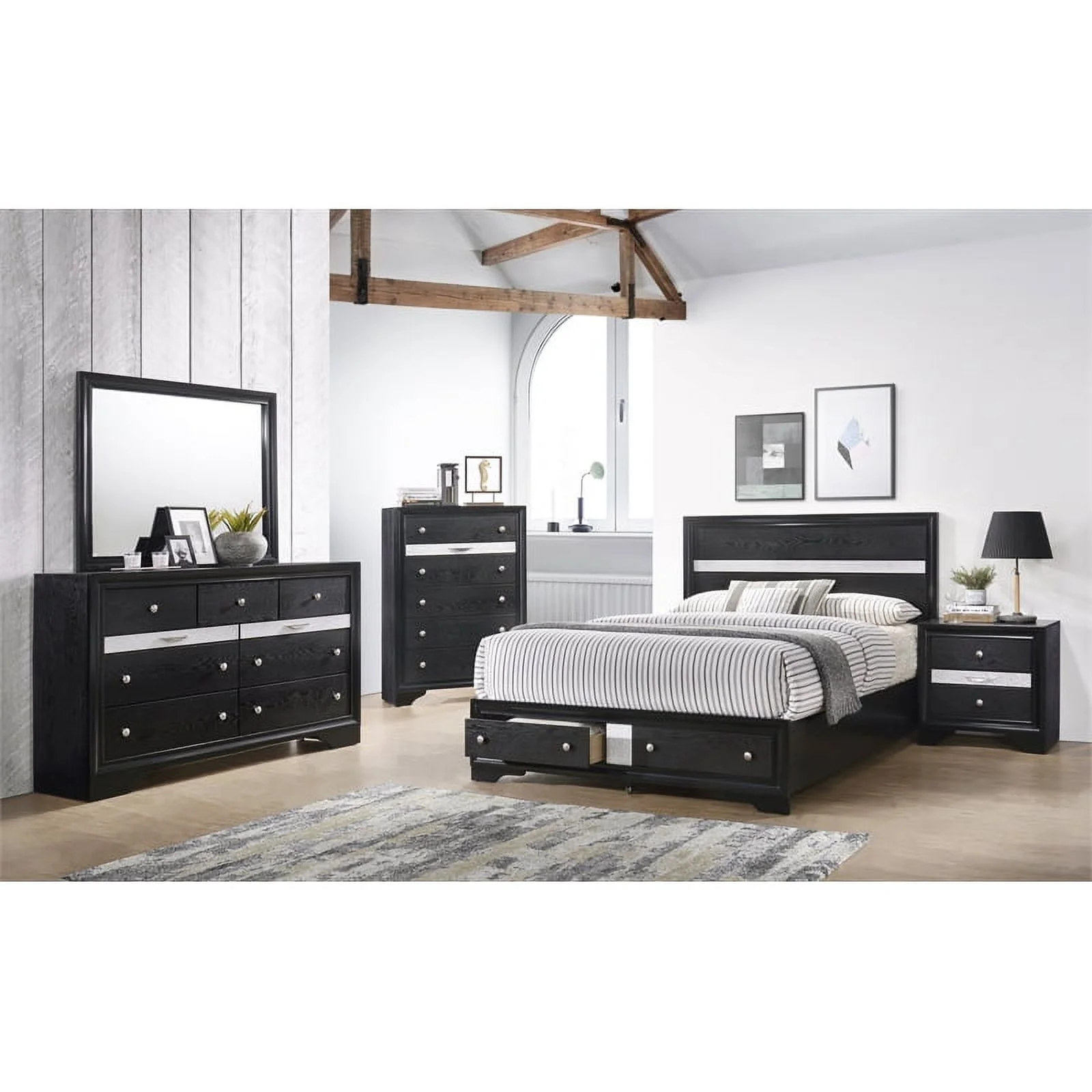 Matrix Traditional Style Queen Size Storage Bed in Black made with Wood