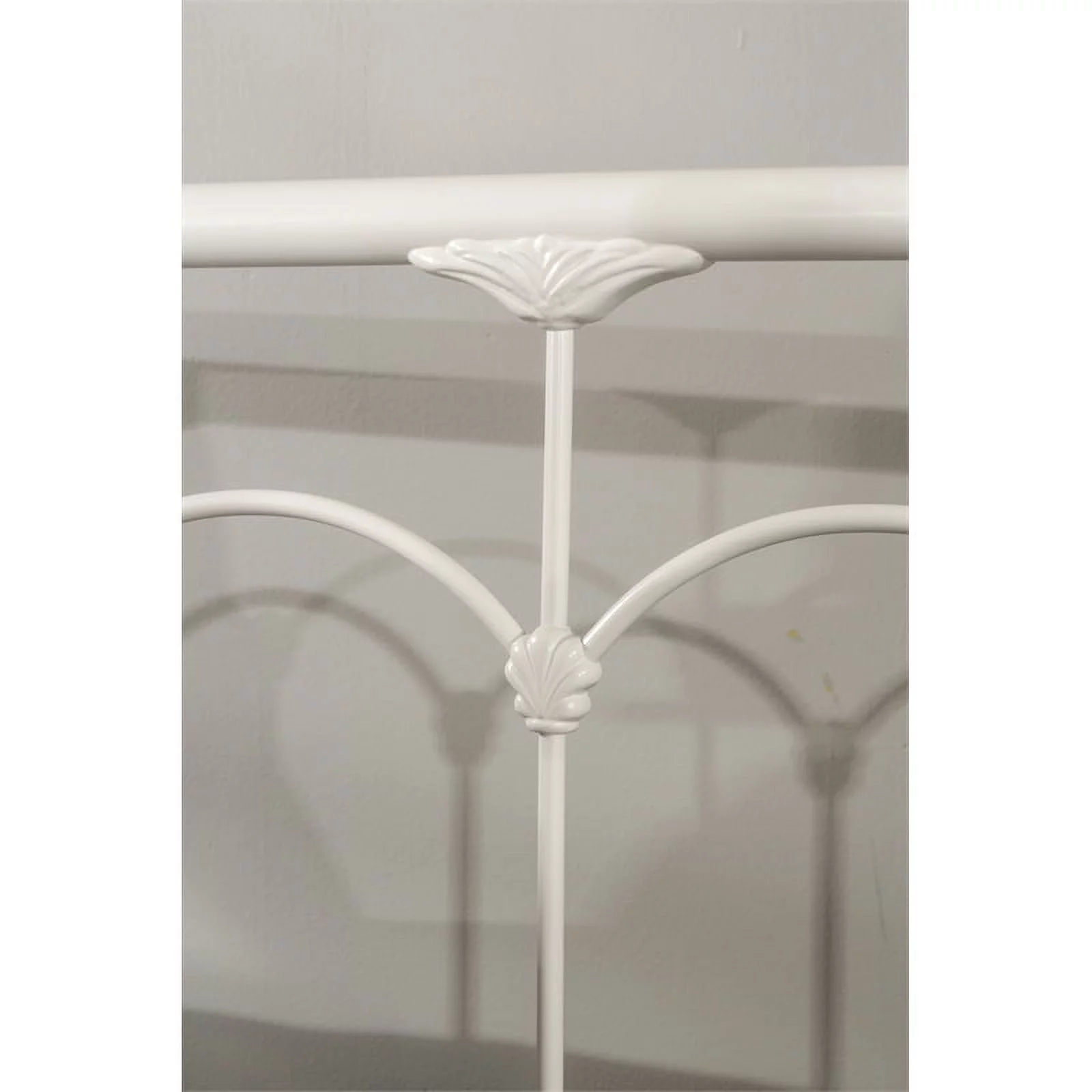 Bowery Hill Daybed - Metal Suspension Deck and Trundle Included