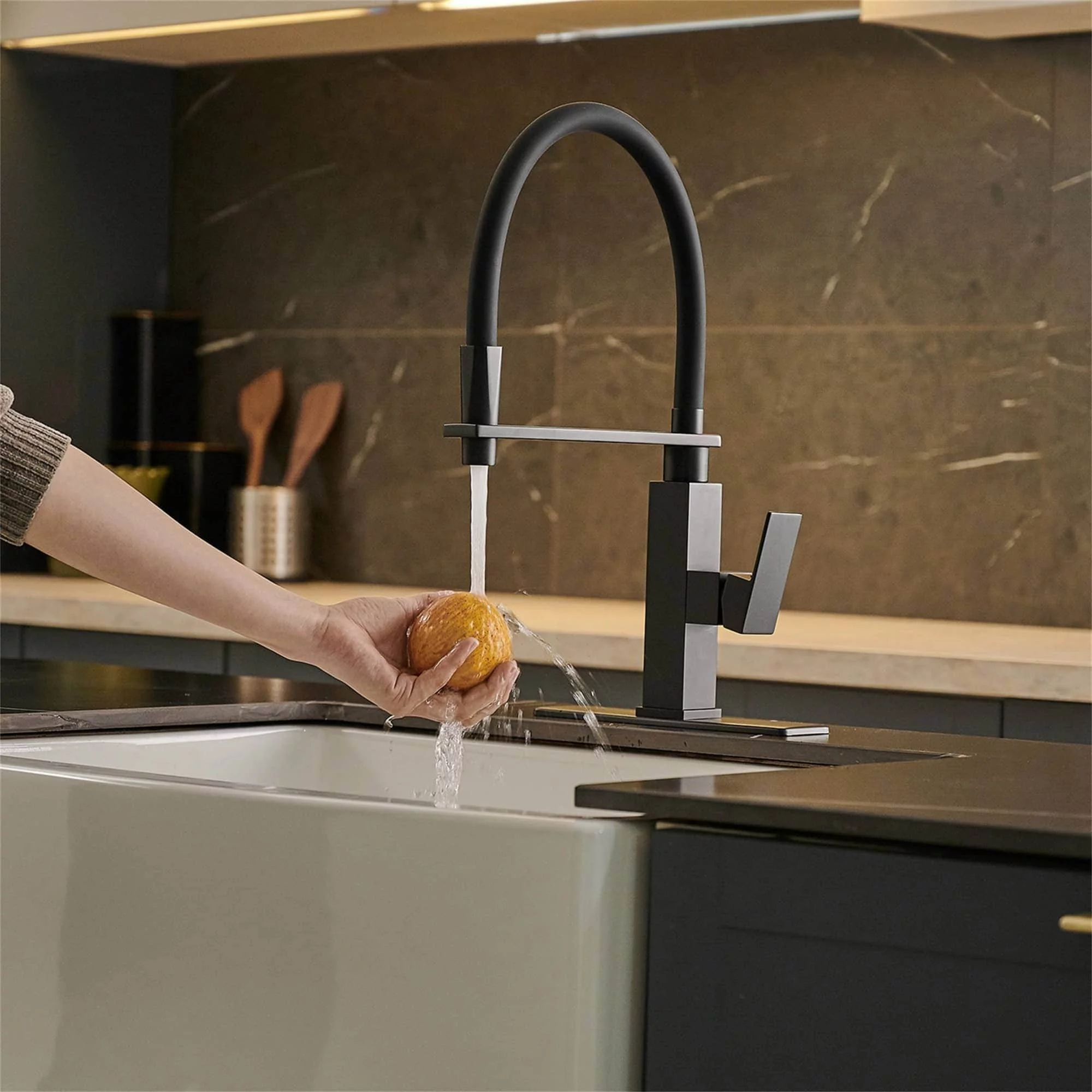 AWZTOO Single Handle Kitchen Sink Faucets With Pull Down Sprayer One Hole Basin Vanity Faucet Stainless Steel Lead Free Modern Tap Chrome Chrome