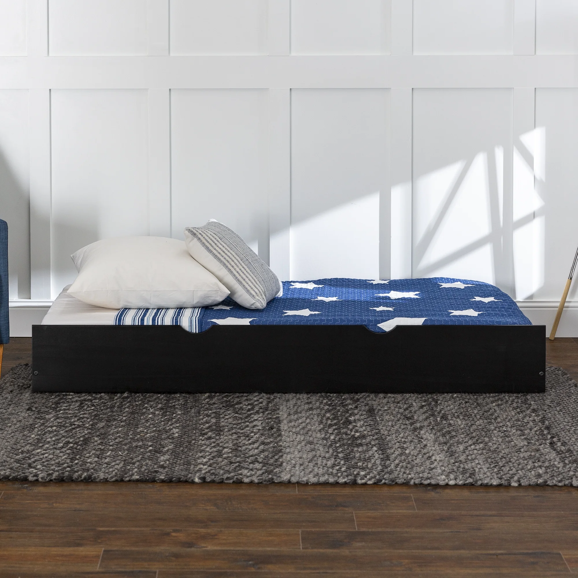 Desert Fields Baneberry Simple Solid Wood Natural Trundle Bed, Black