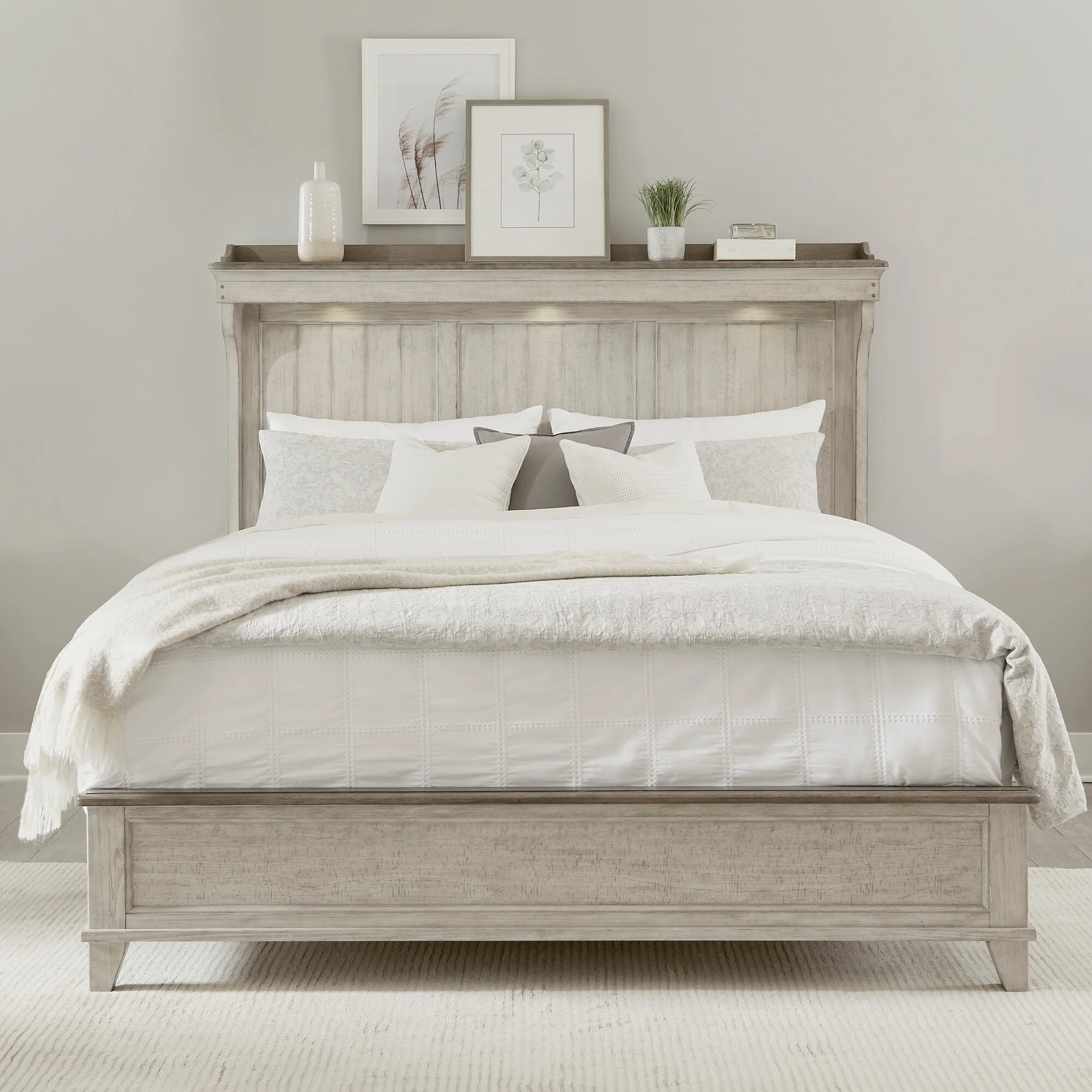 Ivy Hollow Queen Mantle Bed in Weathered Linen