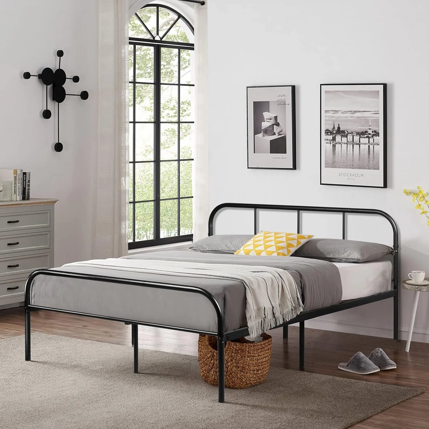 DORAFAIR Queen Size Metal Bed Frame No Box Spring Needed Heavy Duty Black Platform Bed Base Mattress Foundation with Headboard Footboard No Trundle