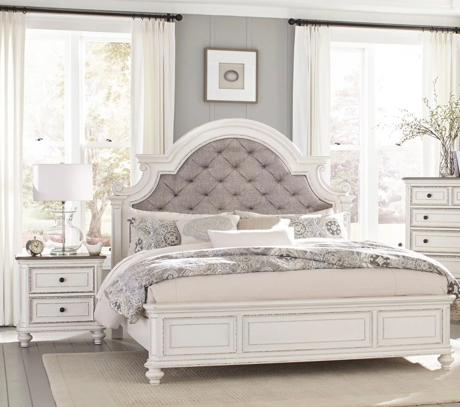 Traditional Curves Design 3pc Bedroom Set California King Bed Button-Tufted Headbaord 2x Nightstands Two-Tone Finish