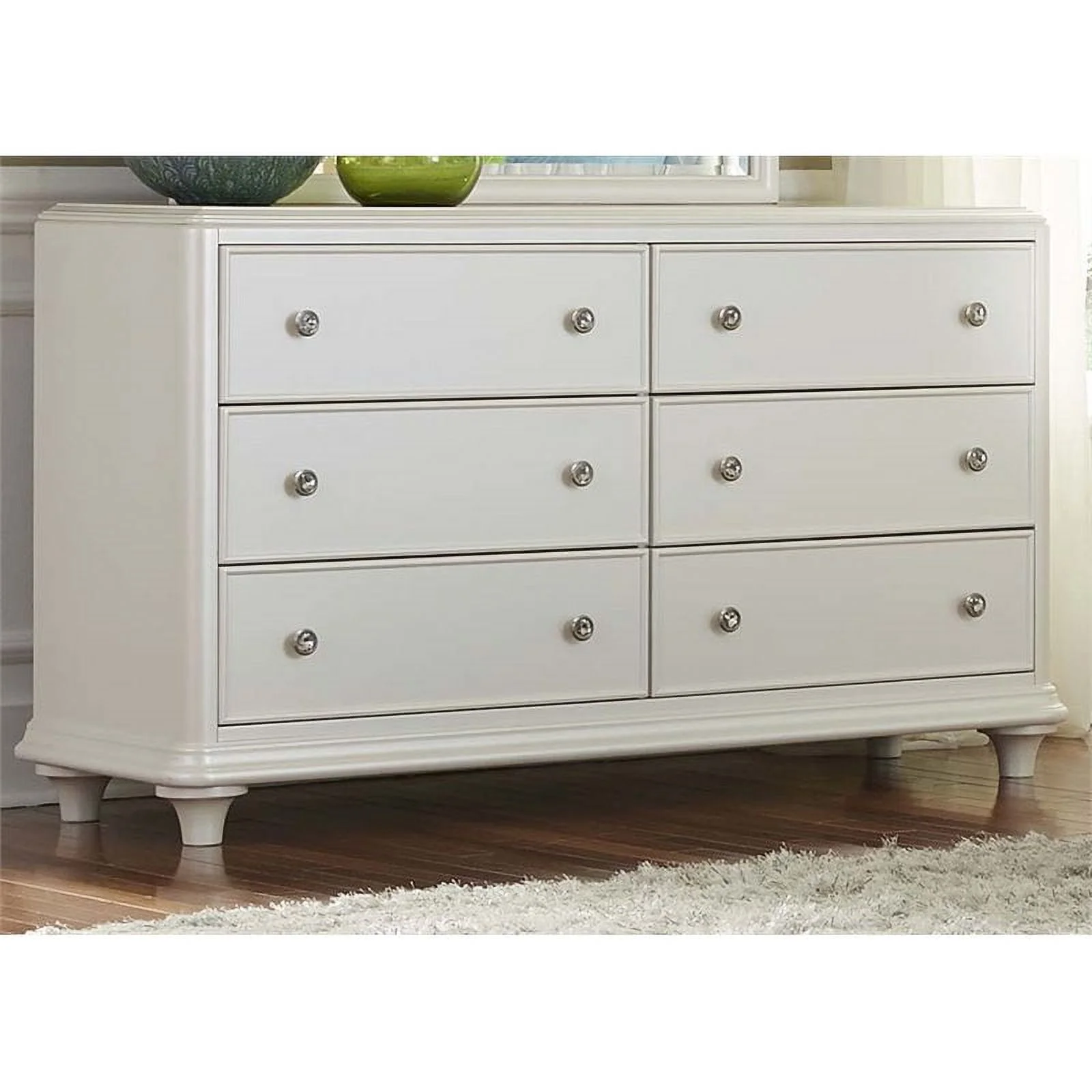 Bowery Hill 6 Drawer Dresser in White