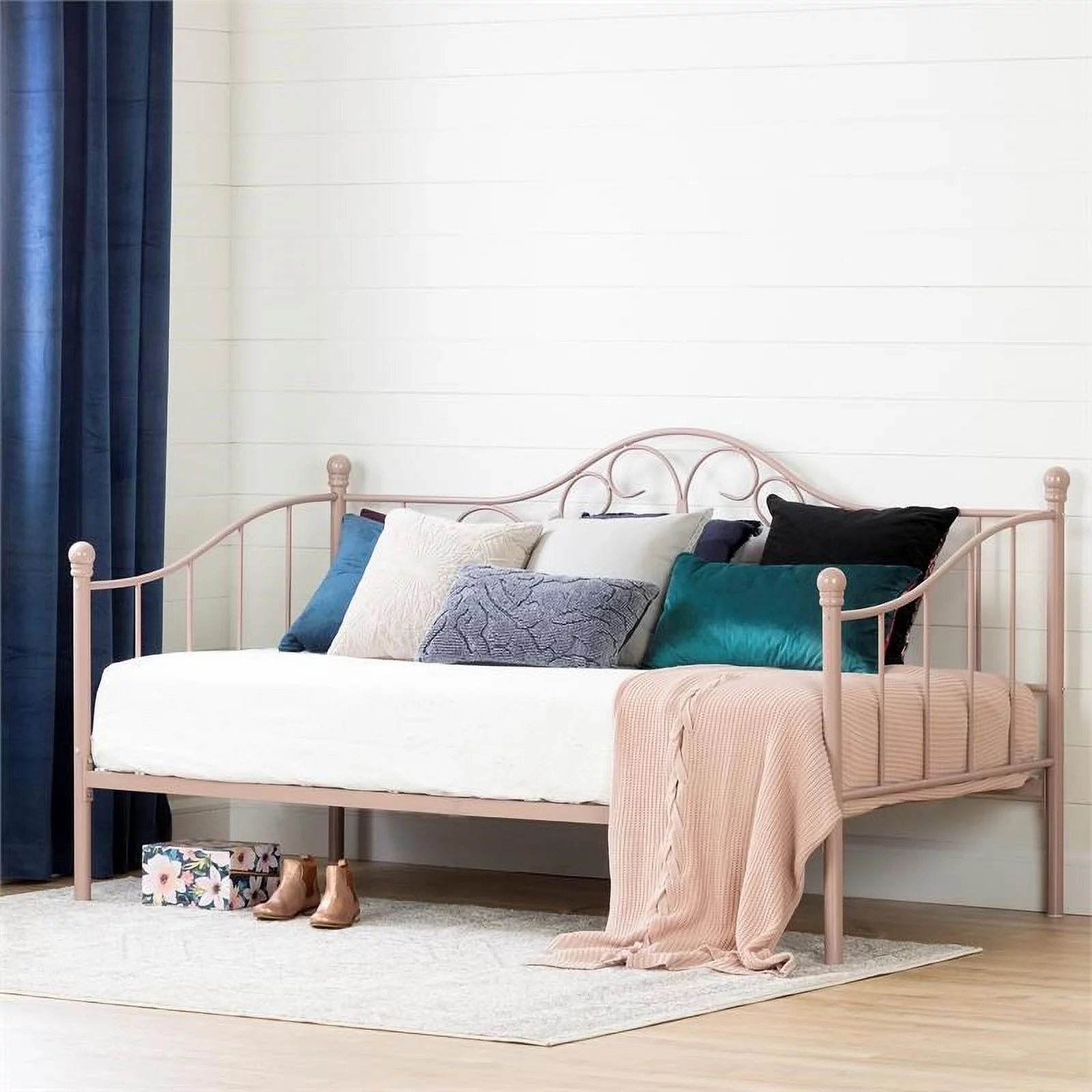 Roseberry Kids Modern Twin Metal Daybed in Pink Blush