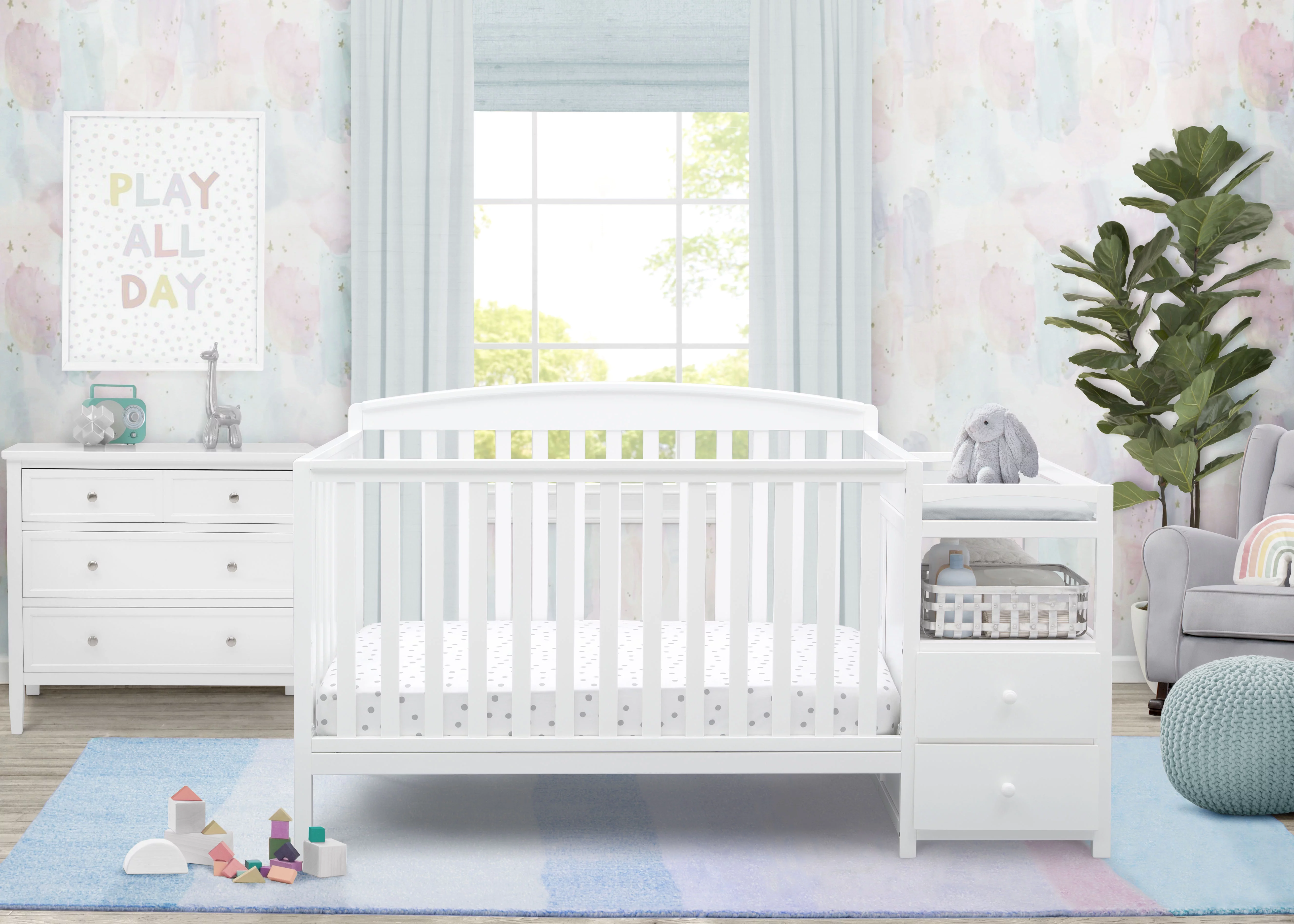 Delta Children Royal 4-in-1 Baby Crib & Changer, White