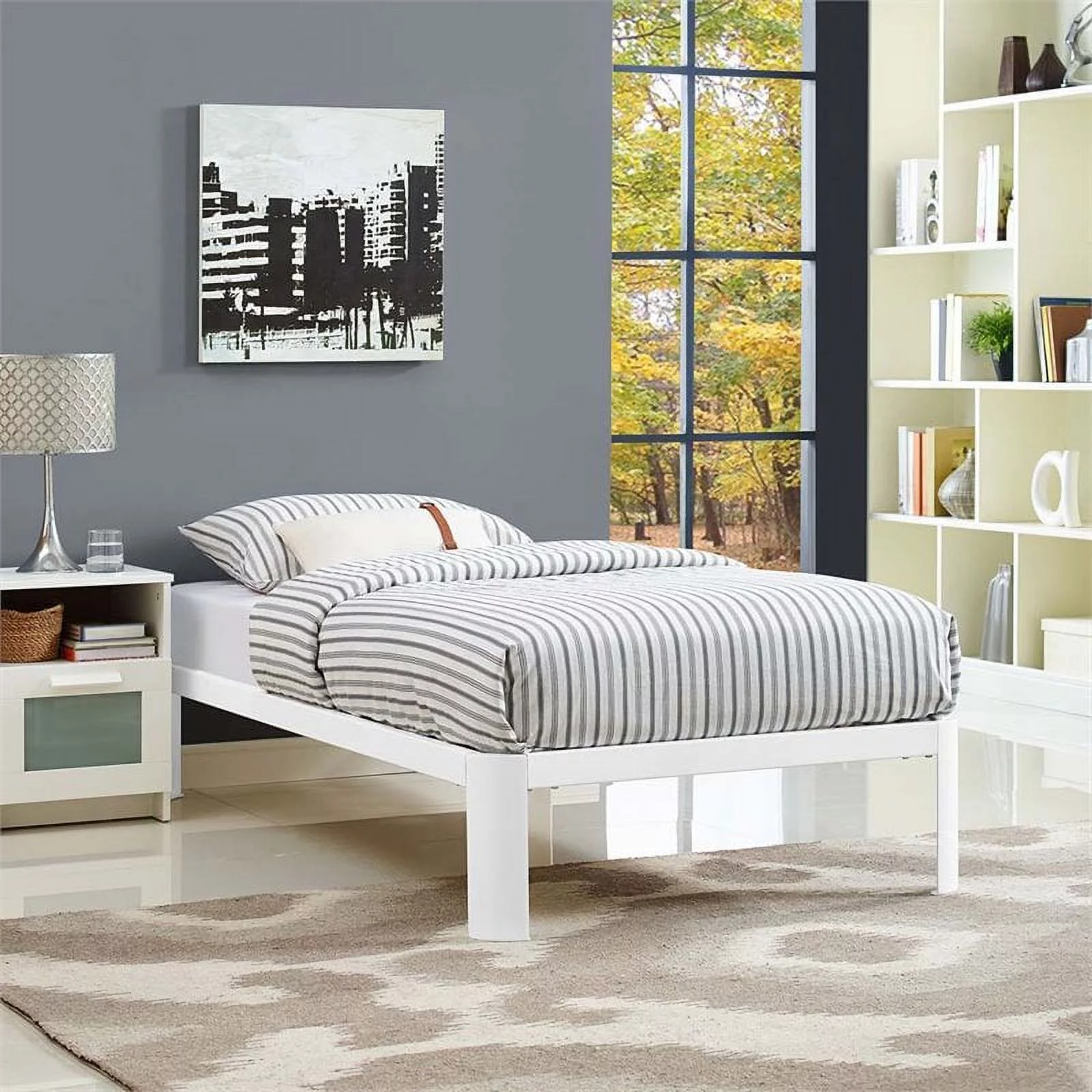 Hawthorne Collections Modern Metal Platform Bed, Twin, White