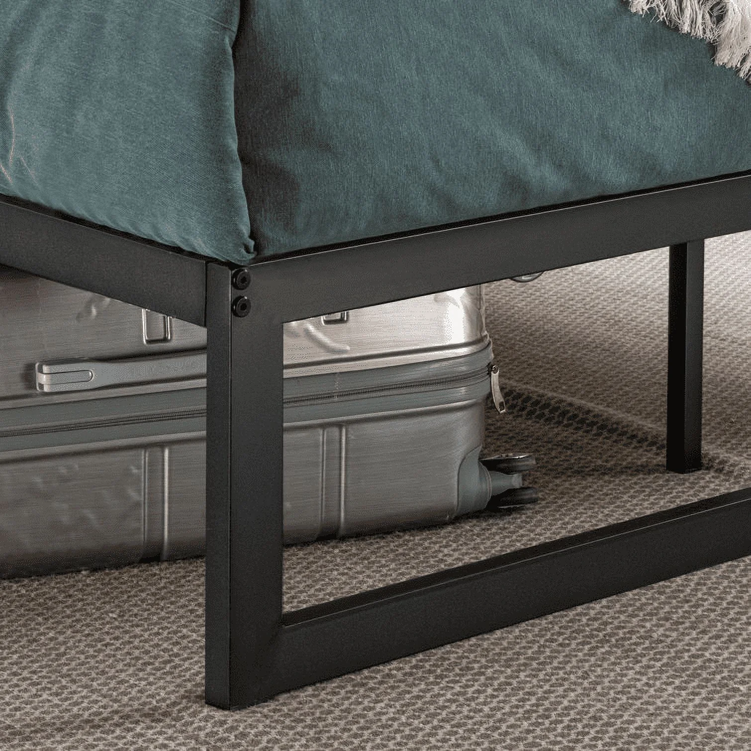 Cal King Size Platform , Heavy Duty Metal Bed Frame with  Under Bed Storage Space