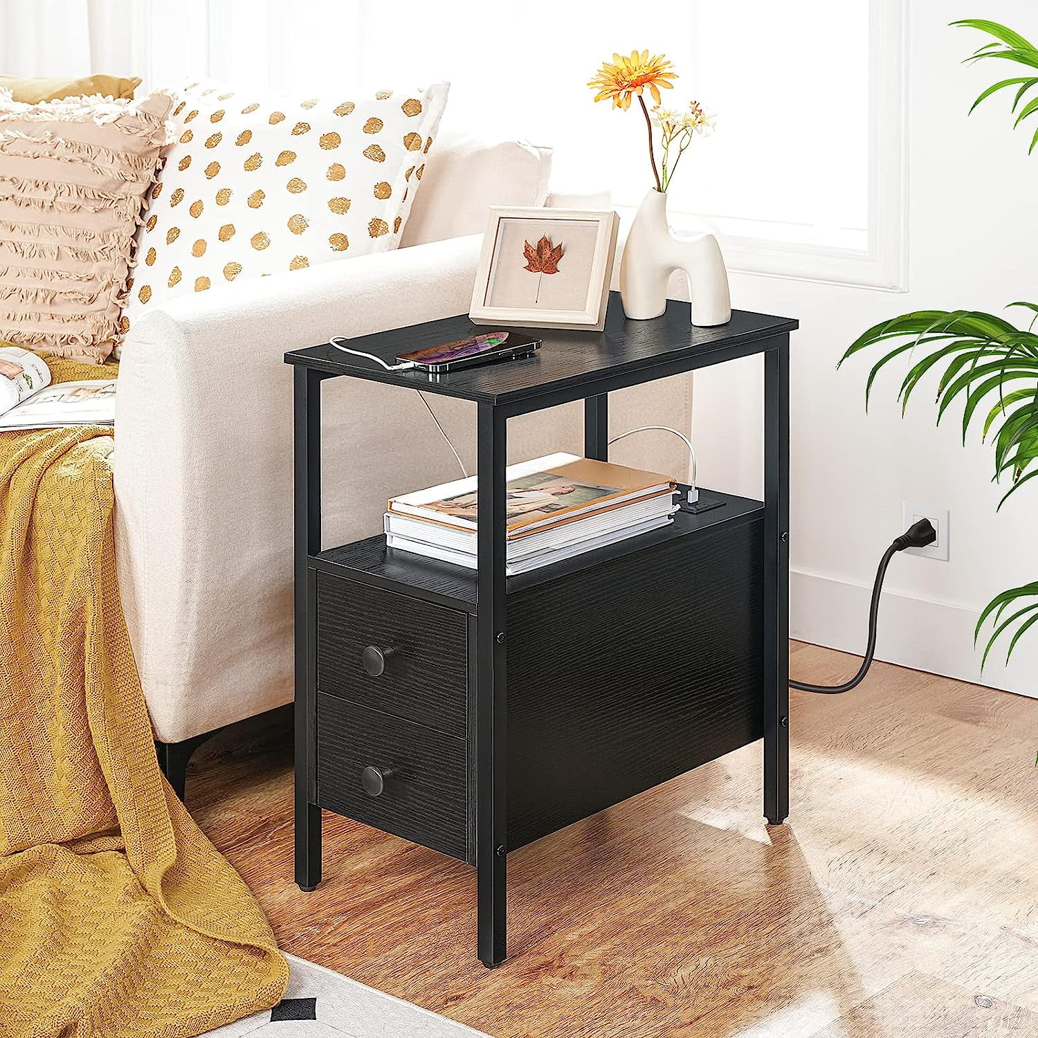 HOOBRO Set of 2 Narrow End Table with USB Ports Bedroom Nightstand with Drawers BK541BZP201