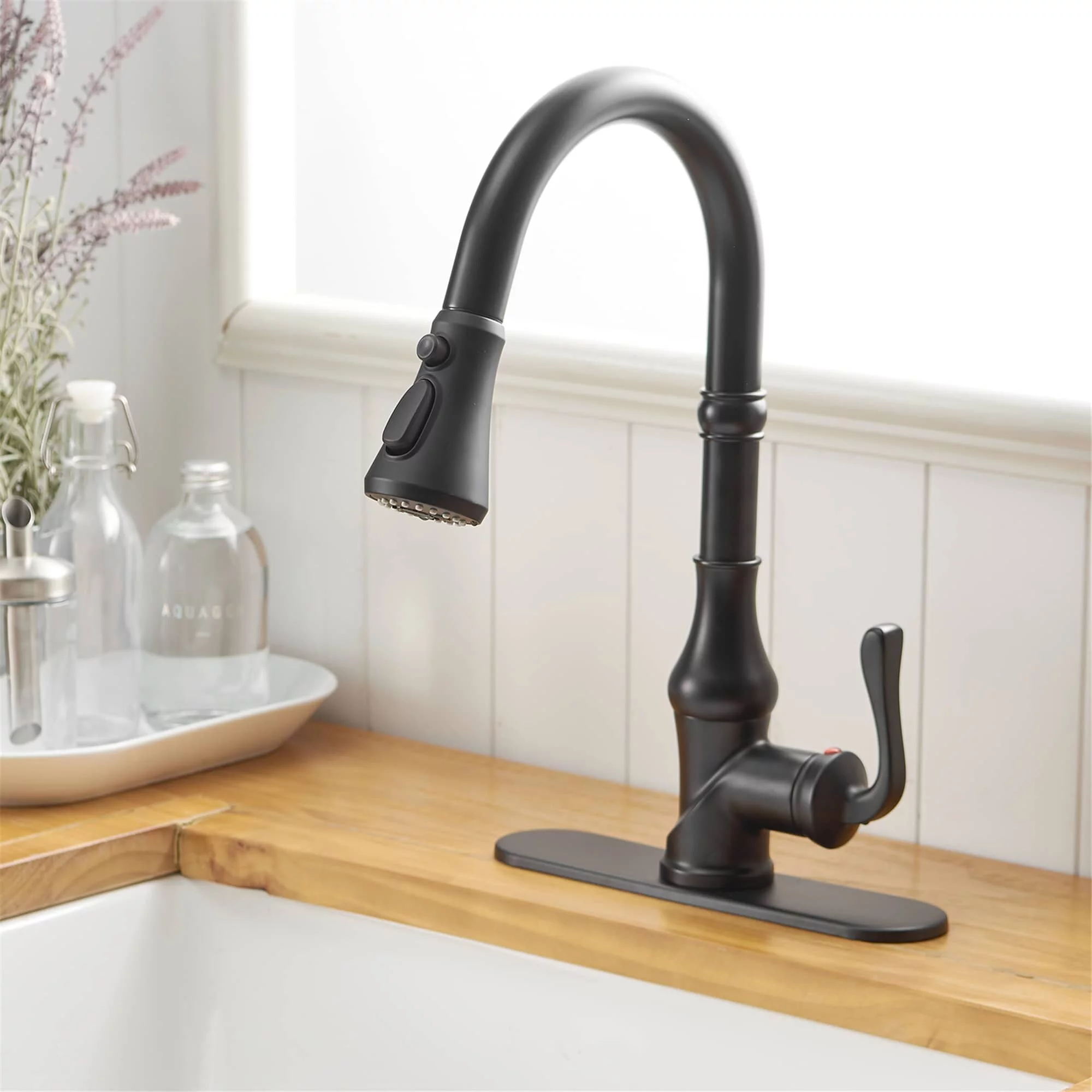 AWZTOO Single Handle Kitchen Faucet With Pull Down Sprayer Modern Kitchen Sink Faucets One Hole Basin Taps With Valve and Deck Plate Oil Rubbed Bronze