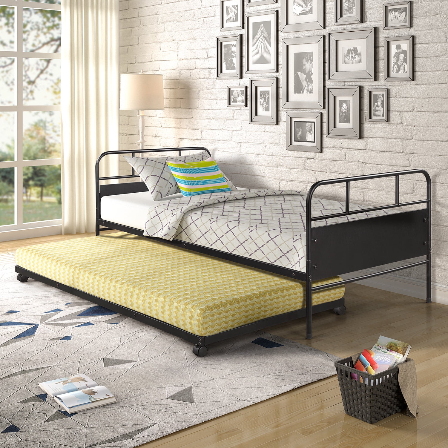 Nestfair Black Metal Twin Size Daybed Platform Bed with Trundle