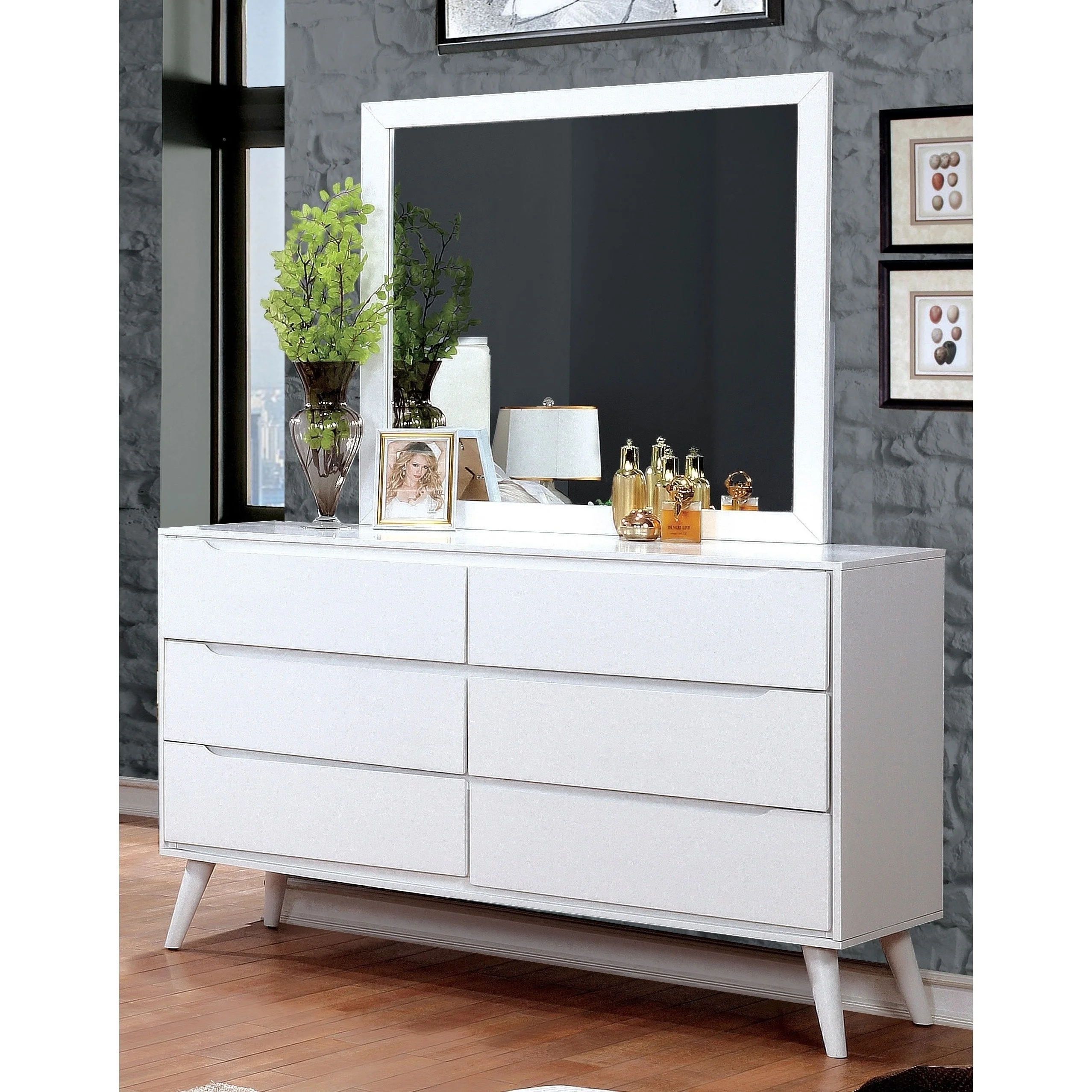 Furniture of America Fopp Mid-Century Modern 2-piece 6-Drawer Dresser and Mirror Set by White Painted Light Wood