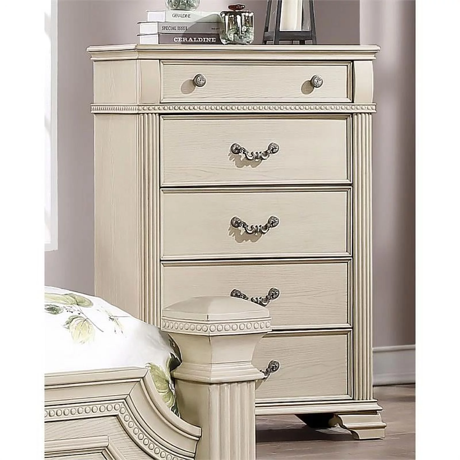 Furniture of America Charo Traditional Wood 5-Drawer Chest in Antique White