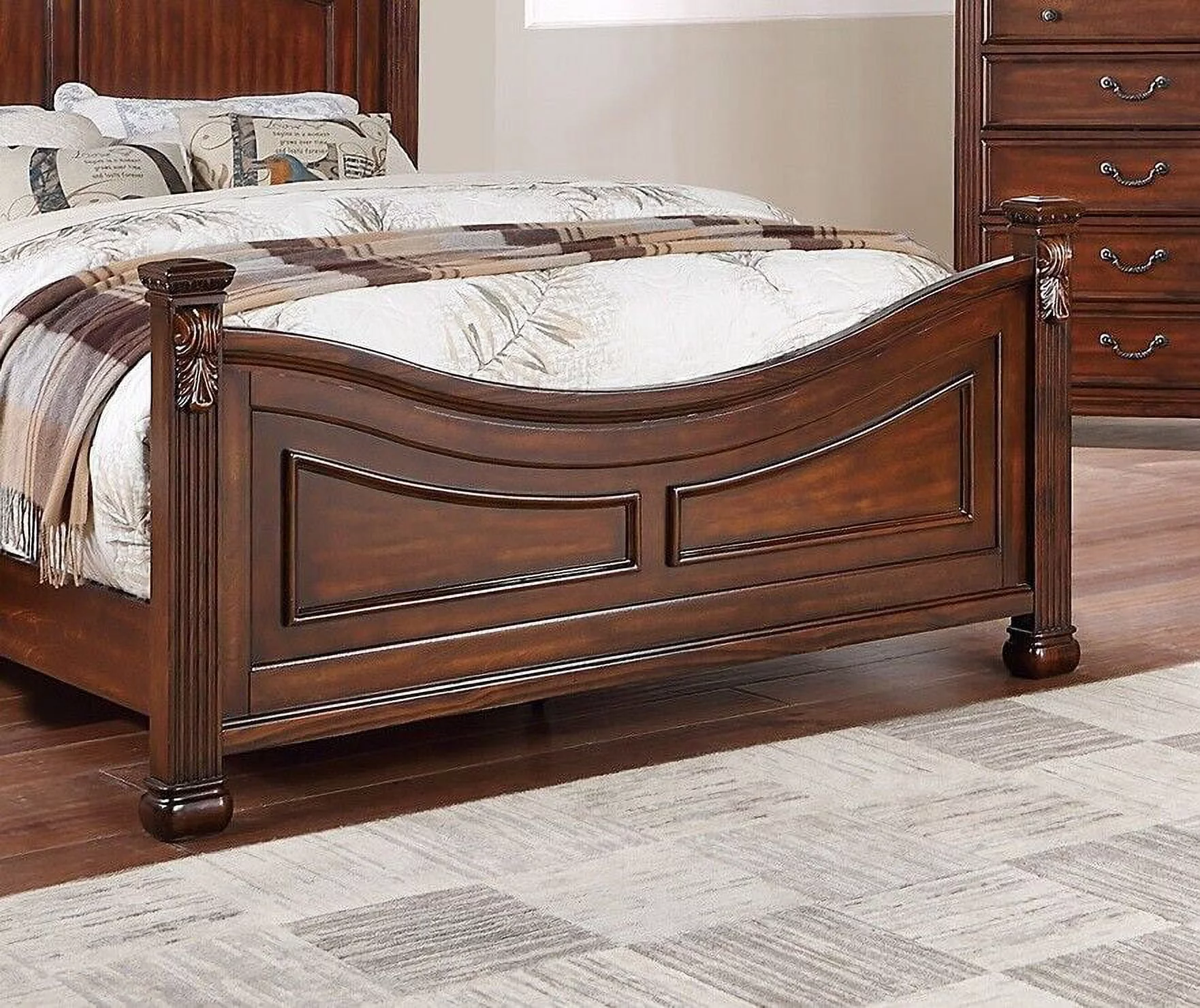 Traditional 1pc Bed Gorgeous Classic Brown Finish Queen Size Bed Posts Floral Design Headboard Bedroom Furniture Footboard