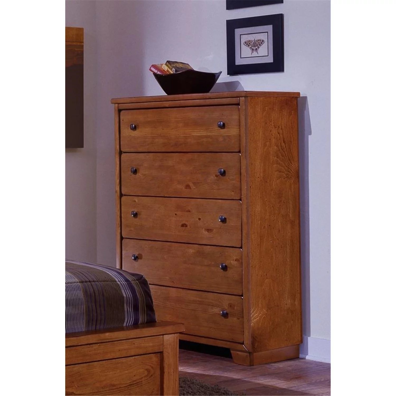 Progressive Furniture Diego 5 Wood Drawer Chest in Cinnamon Pine