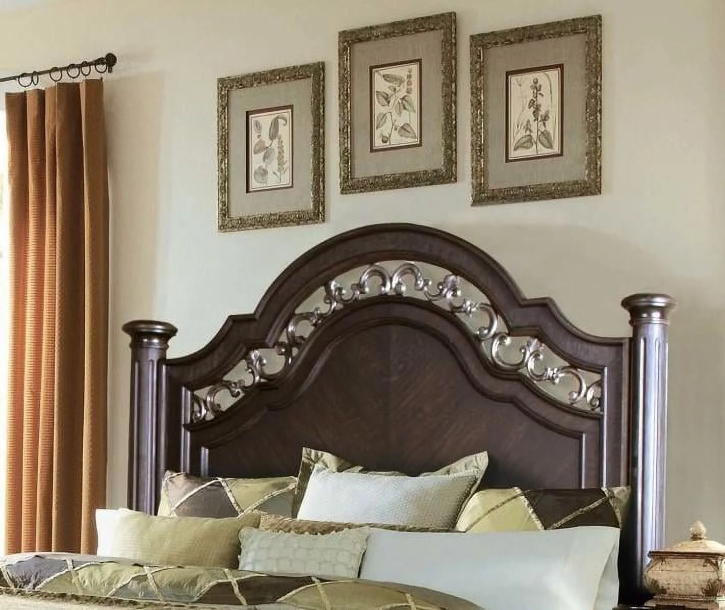Traditional Chestnut Poster Queen Bed w/ Footboard Storage McFerran B146