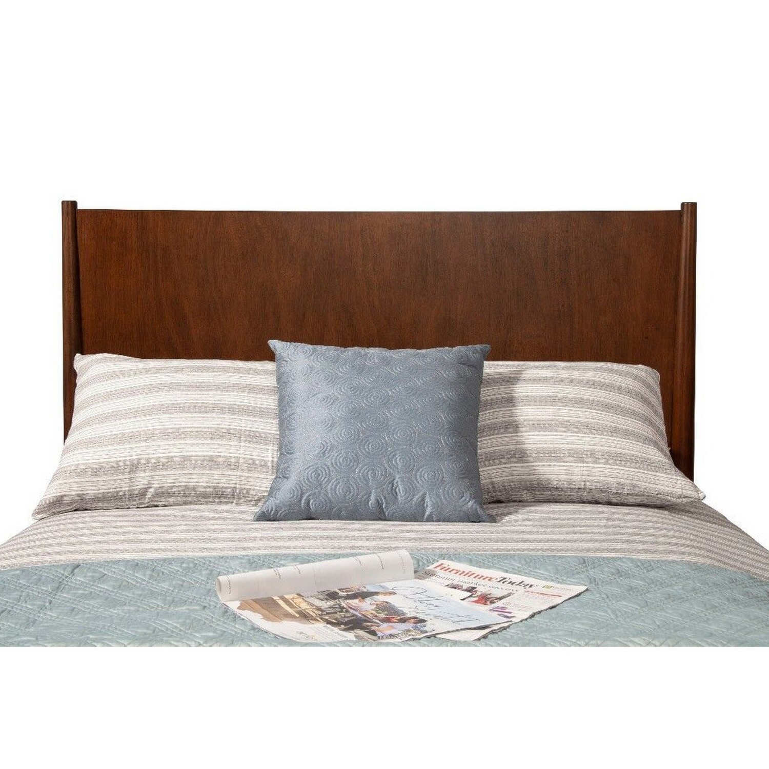 Benjara BM222500 Mid Century Modern Wooden Bed with Round Legs, Brown - Queen Size