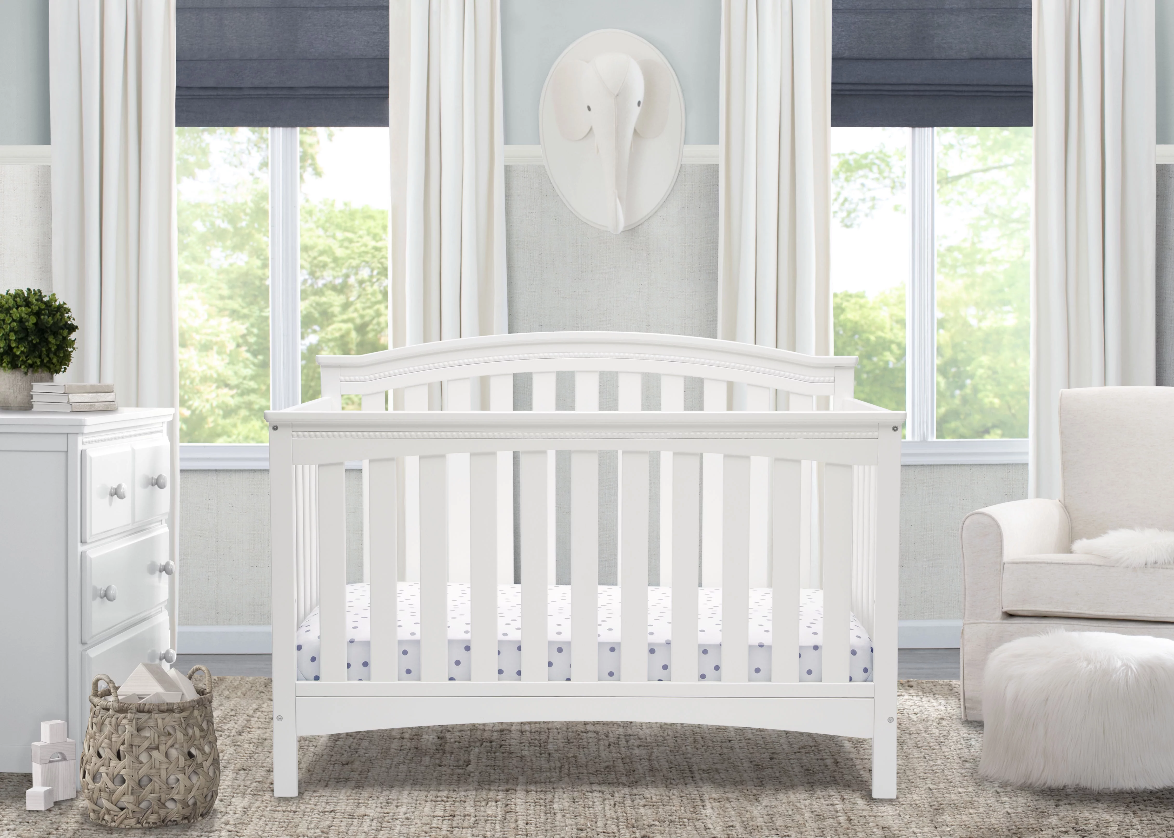 Delta Children Waverly 6-in-1 Convertible Baby Crib, Bianca White
