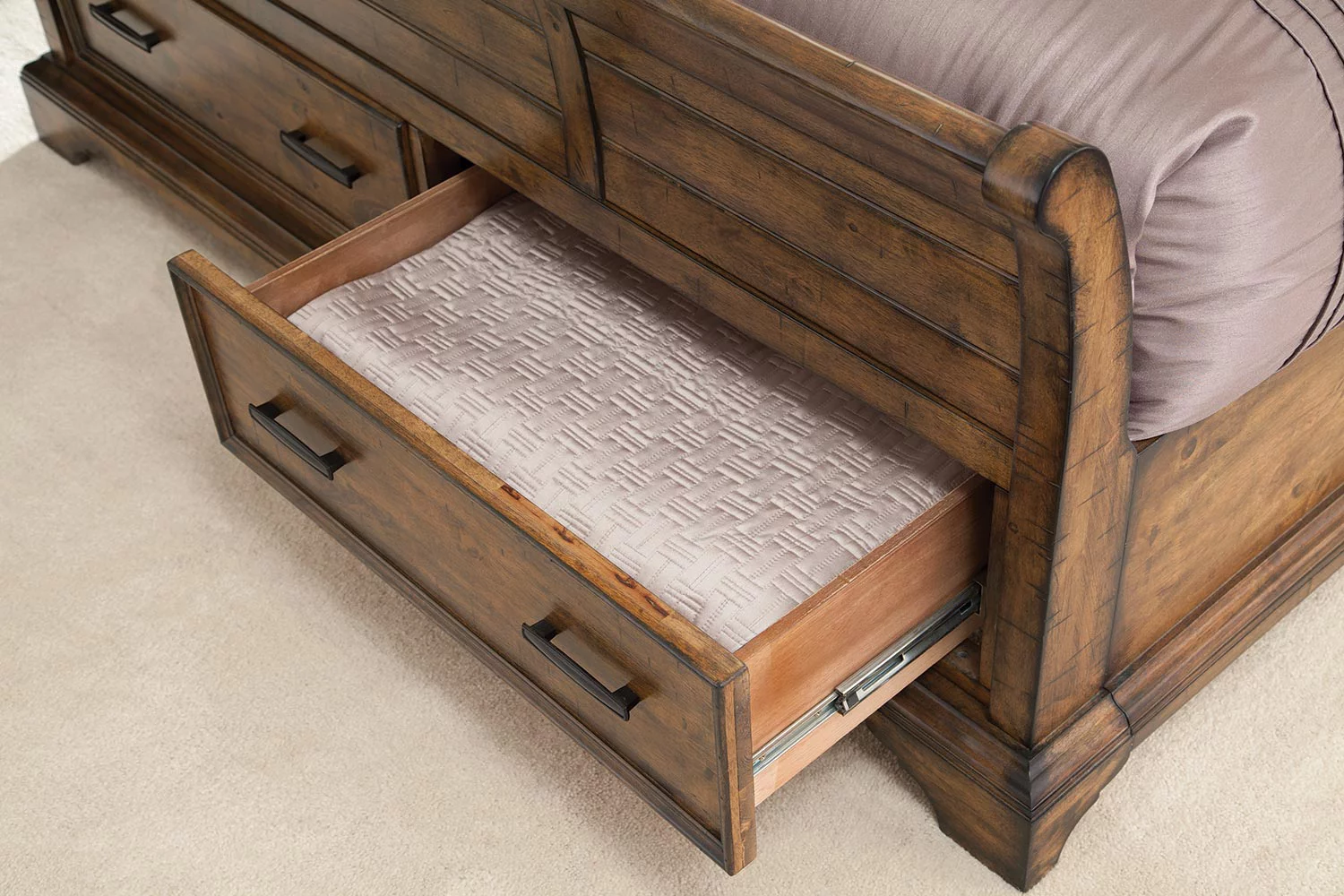 Elk Grove 4-piece Eastern King Storage Bedroom Set Vintage Bourbon