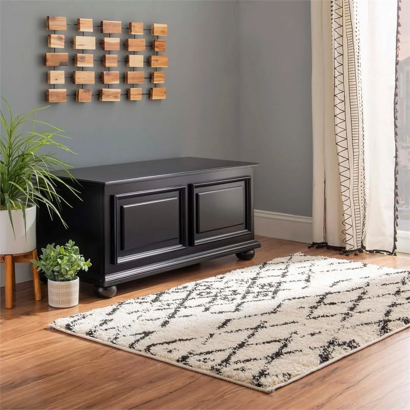 Chadwick Classic Cedar Chest In Black