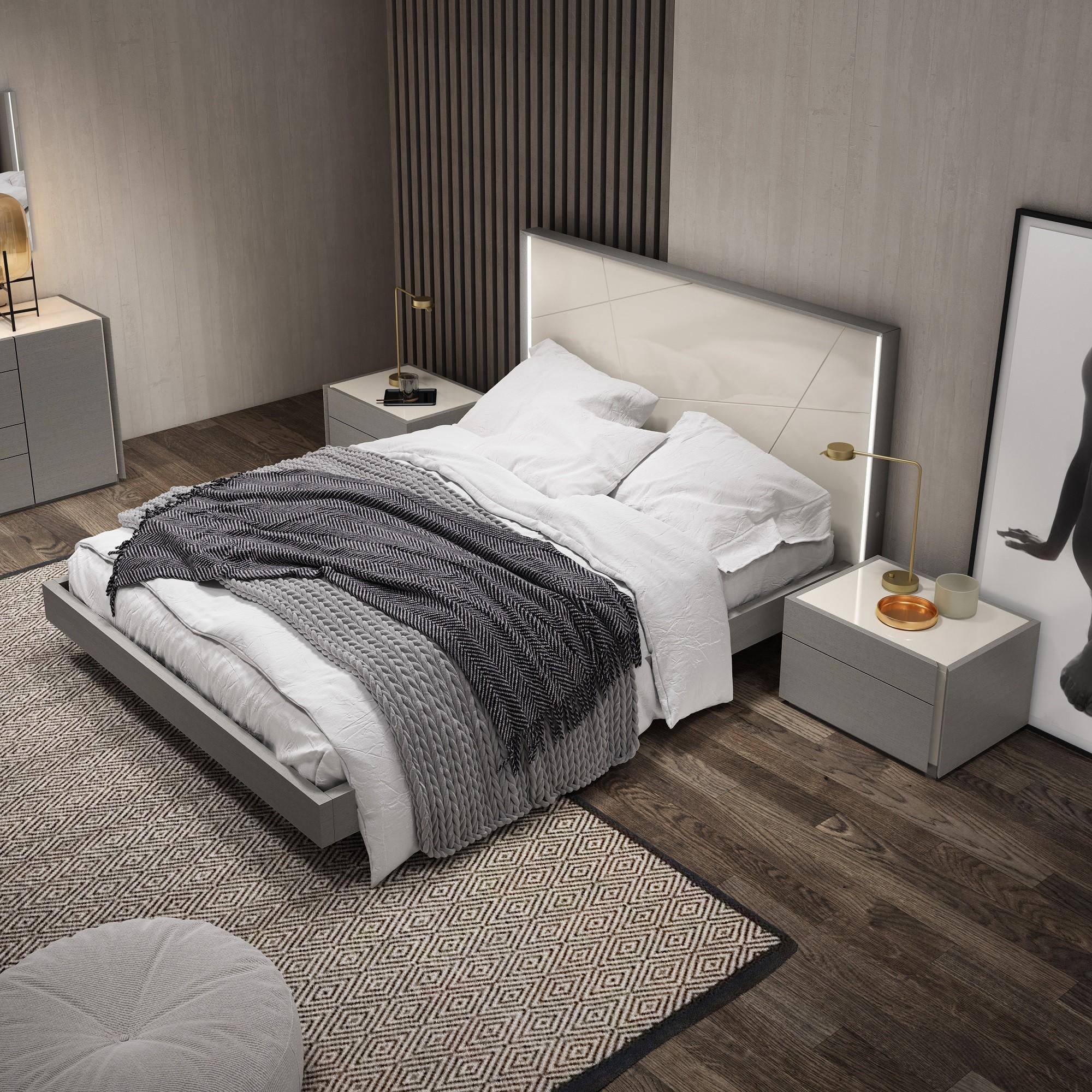 Gray Finish L.E.D accents Queen Size Premium Bedroom Set 3Pcs Modern J&M Sintra