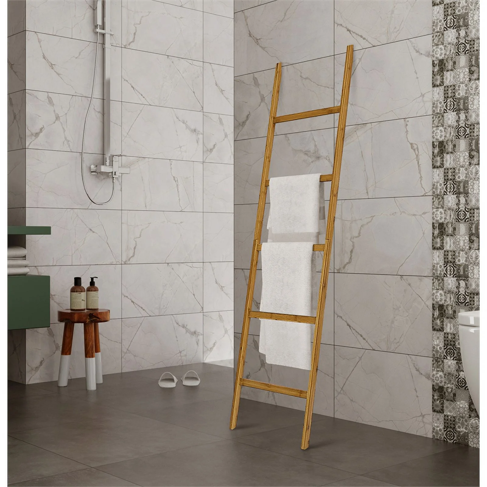 Gallerie Decor Natural Spa Transitional Bamboo Towel Ladder in Natural