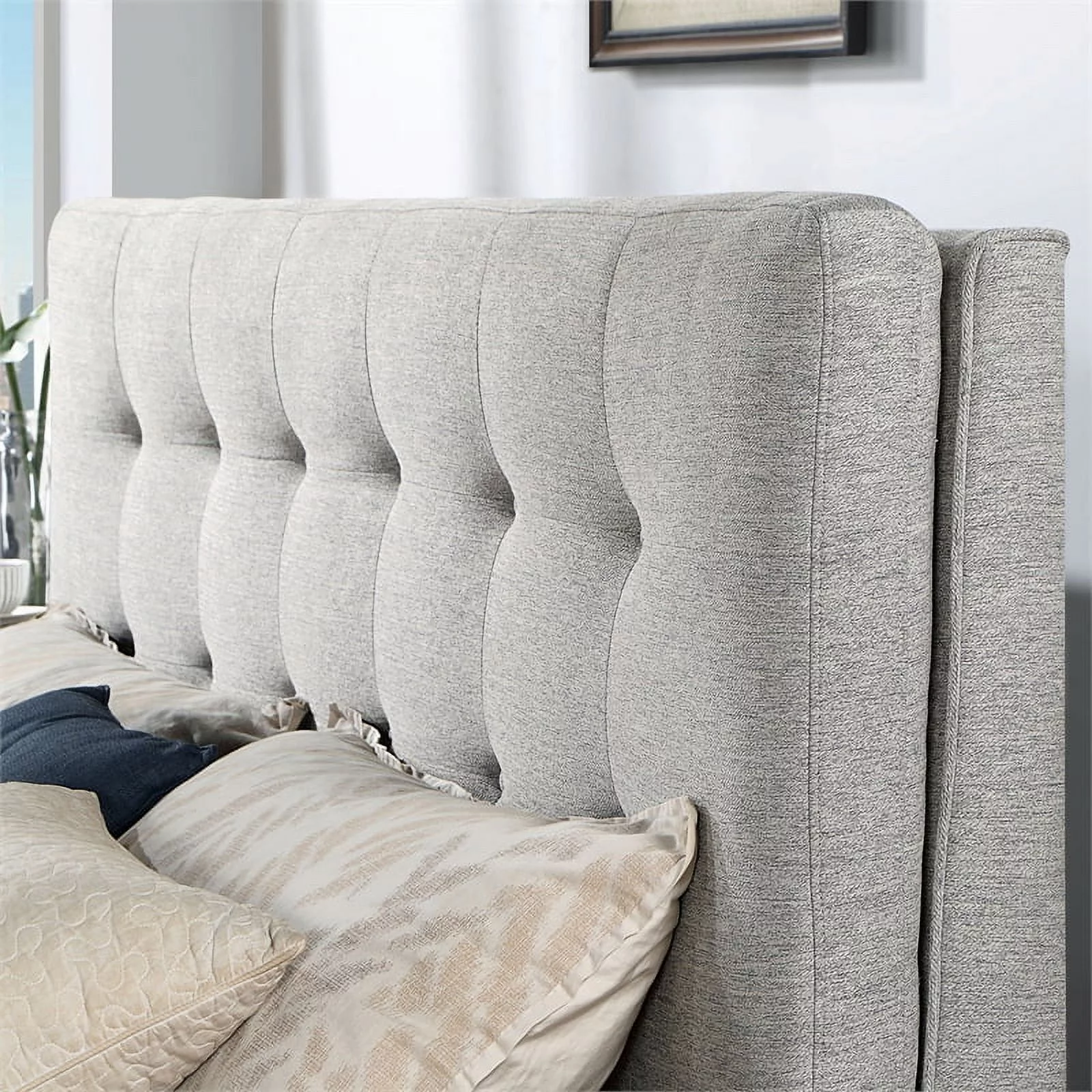 Furniture of America Macki Mid-century Modern Fabric Tufted Cal King Bed in Gray