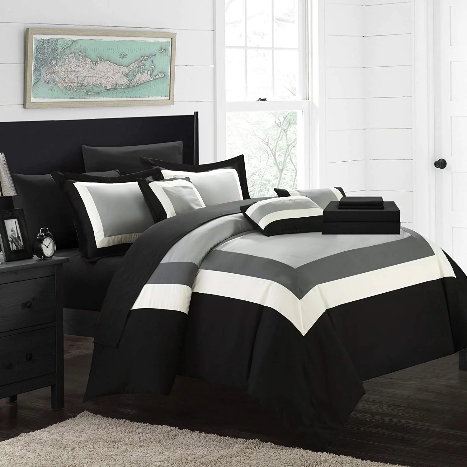 Perfect Chic Home 10-Piece Bed in a Bag Comforter Set  Brushed Microfiber Shams  Decorative Pillows and Sheet Set Included  Queen  Black