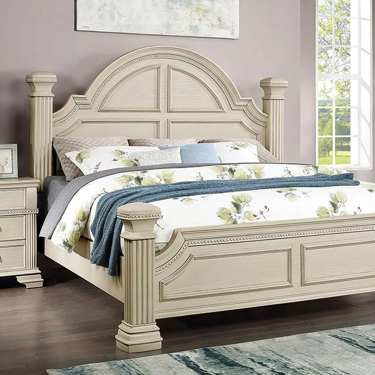 Traditional Style Eastern King Size Bed 1pc Antique White Posts Design Bedframe Unique Pattern Beds