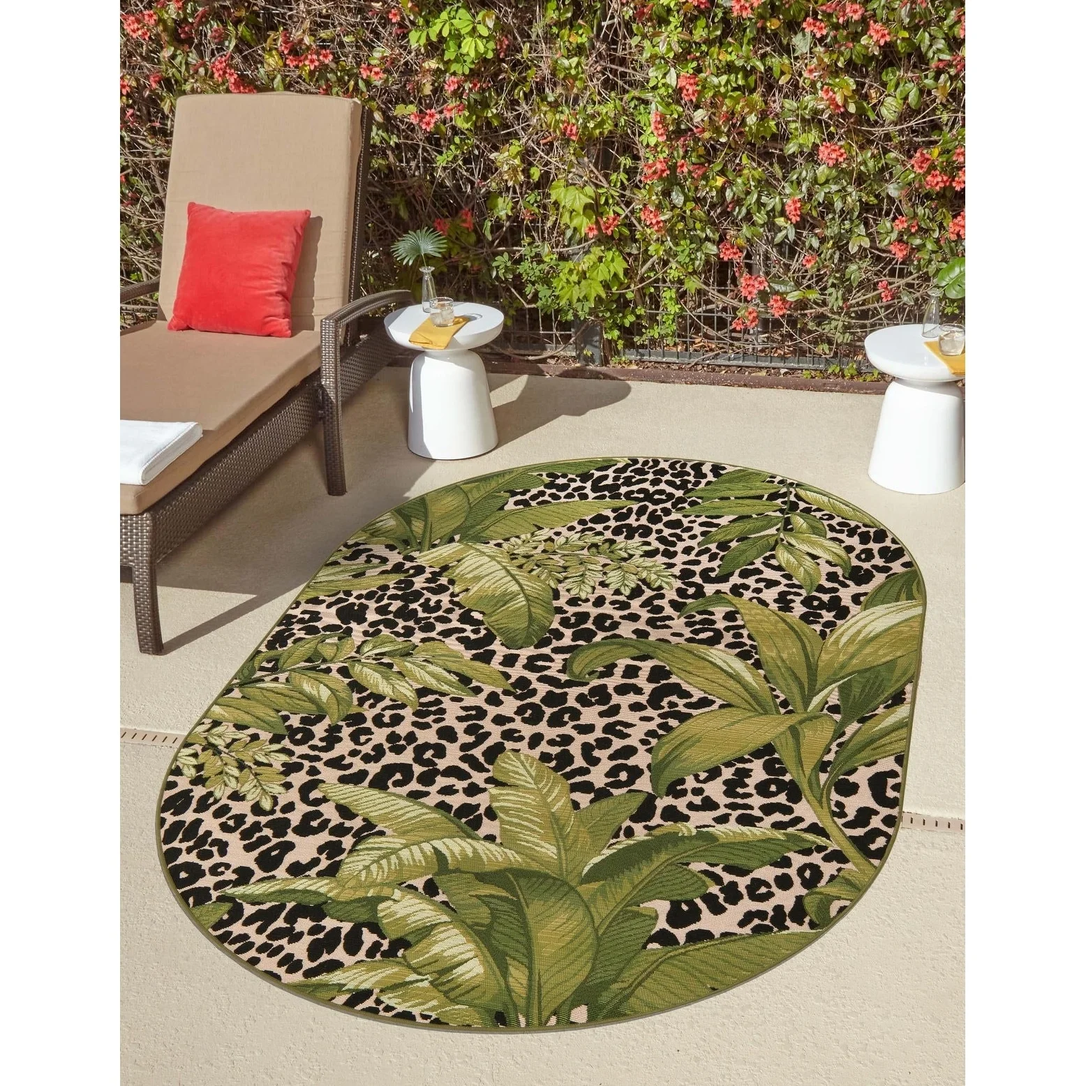 Outdoor Turgh Collection Area Rug Green - 6'1