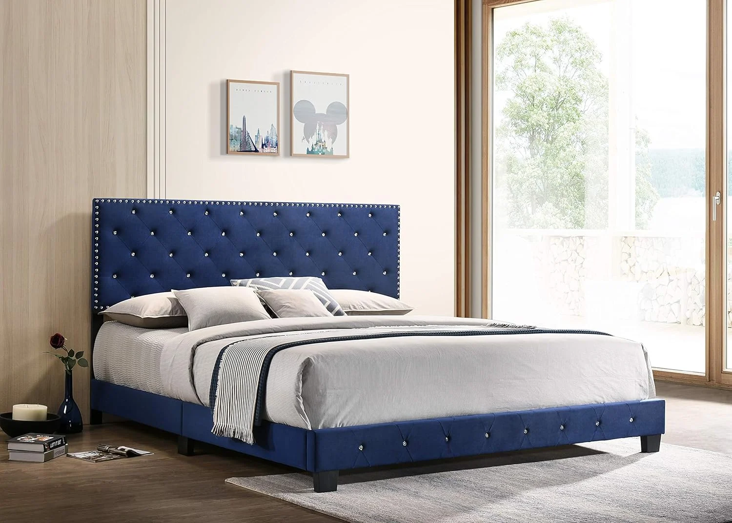 Suffolk Velvet Upholstered King Bed In Navy Blue