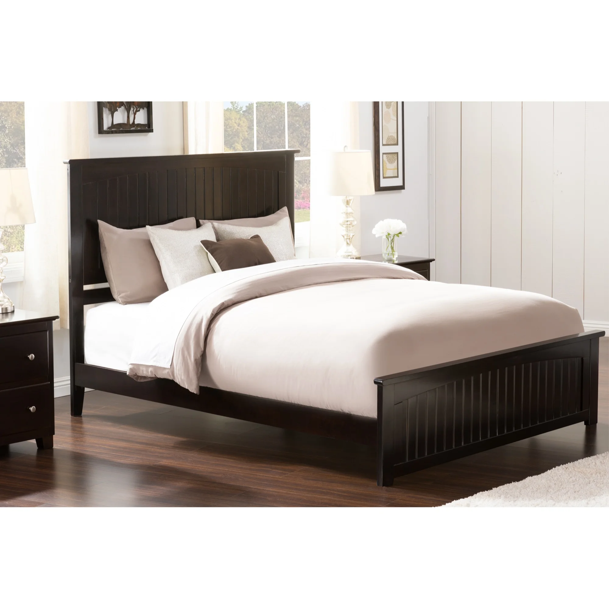 Nantucket Queen Low Profile Platform Bed with Matching Footboard in Espresso