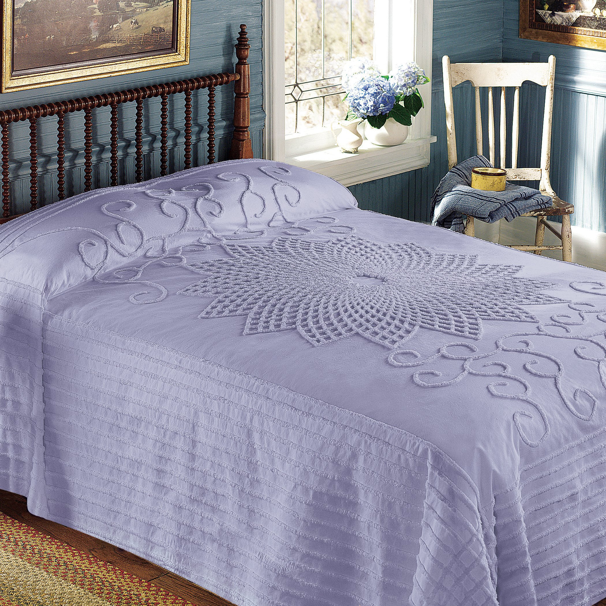 Collections Etc. Vintage Starburst Bedspread with Country Handwork Detailing, Lightweight Bedspread, Lavender, King