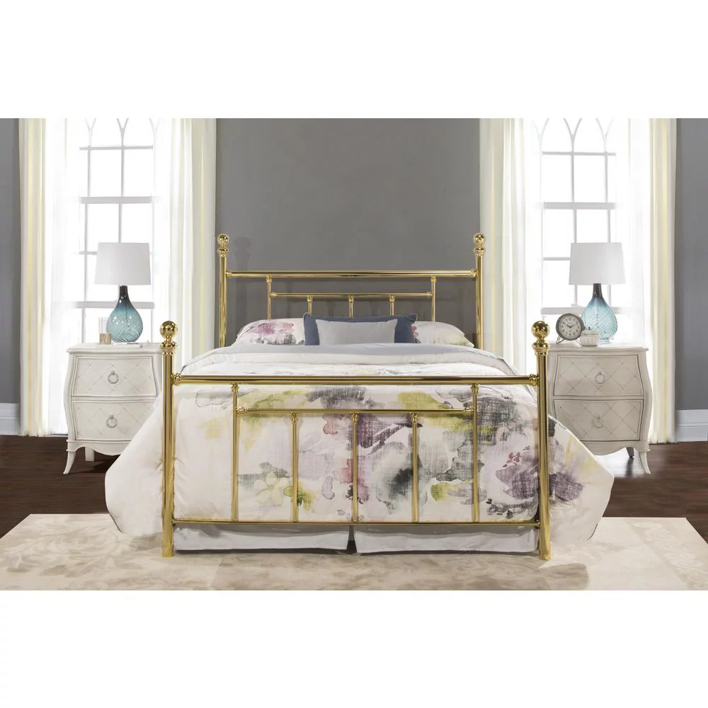 Hillsdale Furniture Chelsea Modern Metal Four-Poster Bed, Queen, Classic Brass
