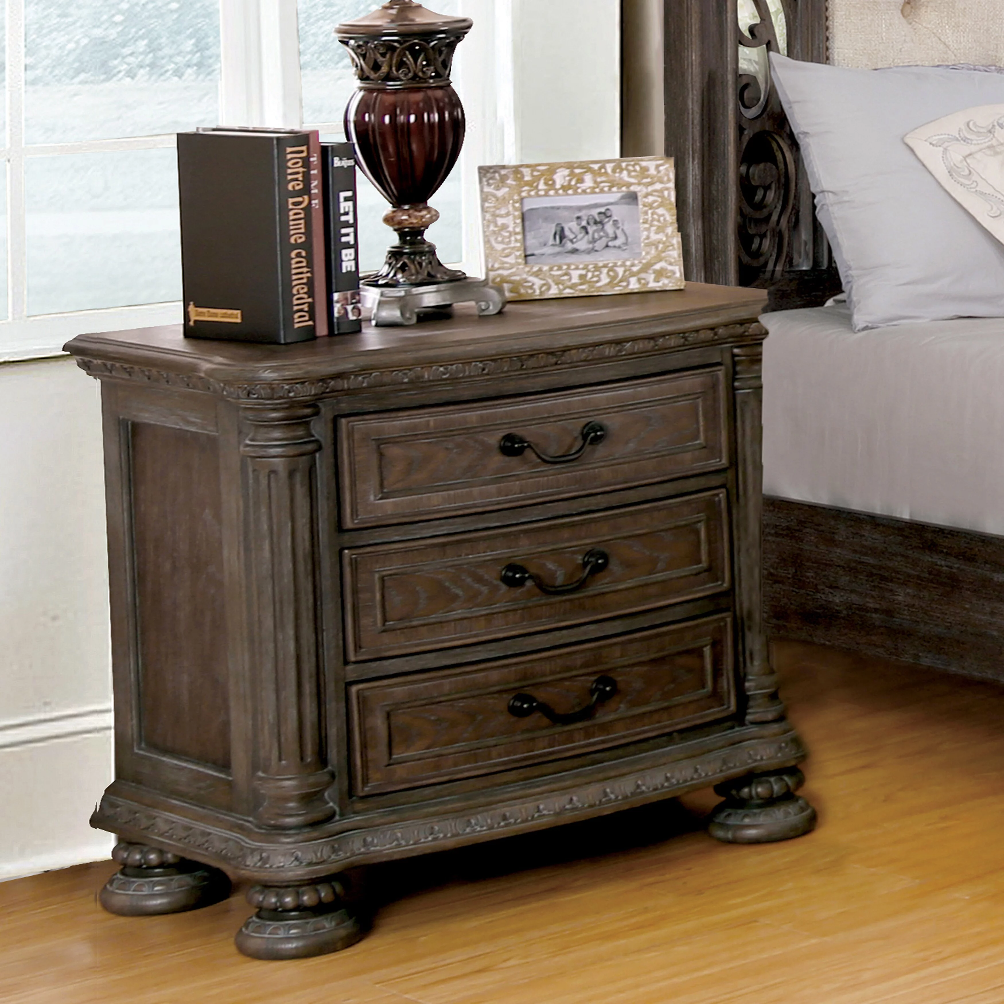 Furniture of America Brev Transitional Brown Fabric Tufted 4-Piece Sleigh Bedroom Set by California King
