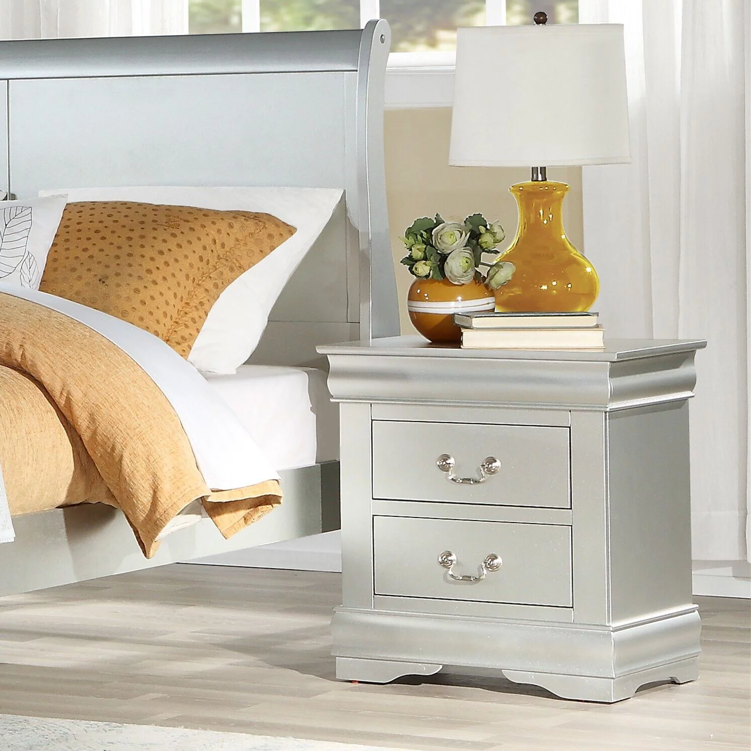 Louis Phillippe 3pc Bedroom Set Full Bed 2x Nightstands Platinum Finish Classic Bedroom Furniture