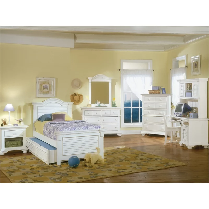 Bowery Hill Double Dresser and Vertical Mirror in White