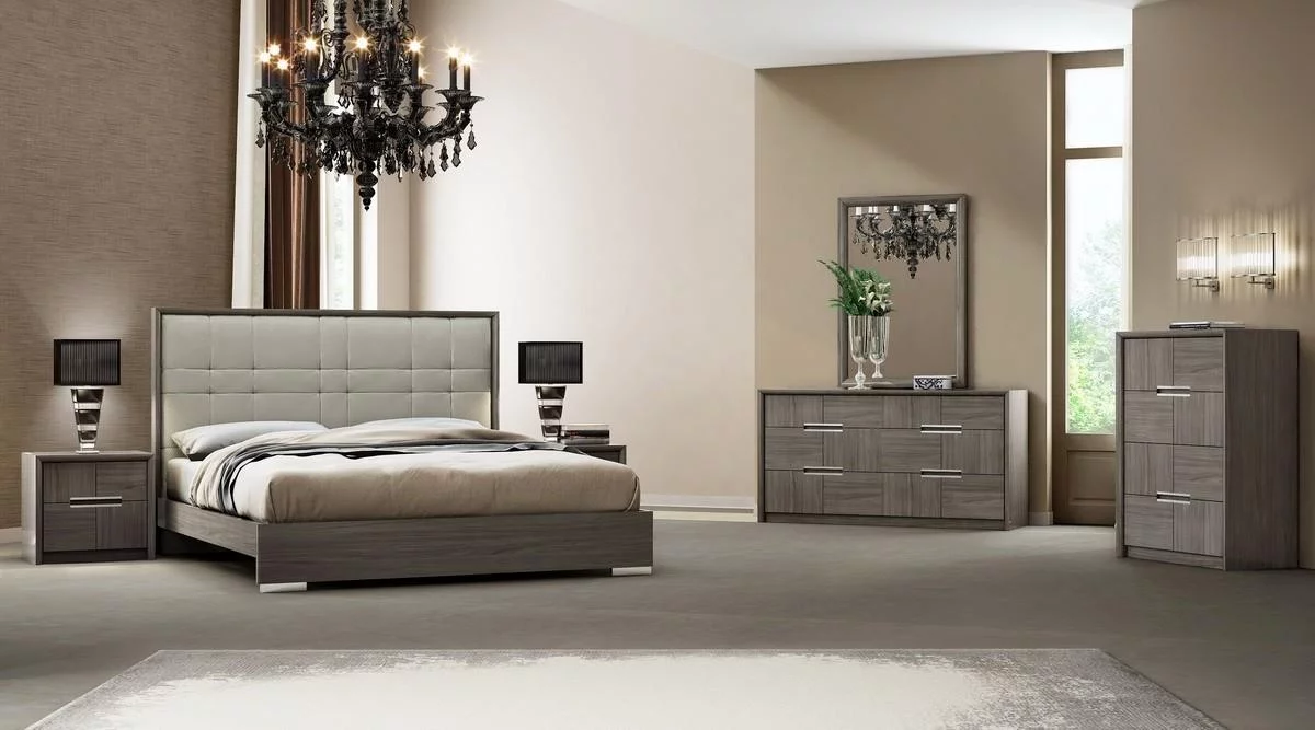Chestnut Finish Chrome Accents Queen Size Bedroom Set 5Pcs Modern J&M Copenhagen