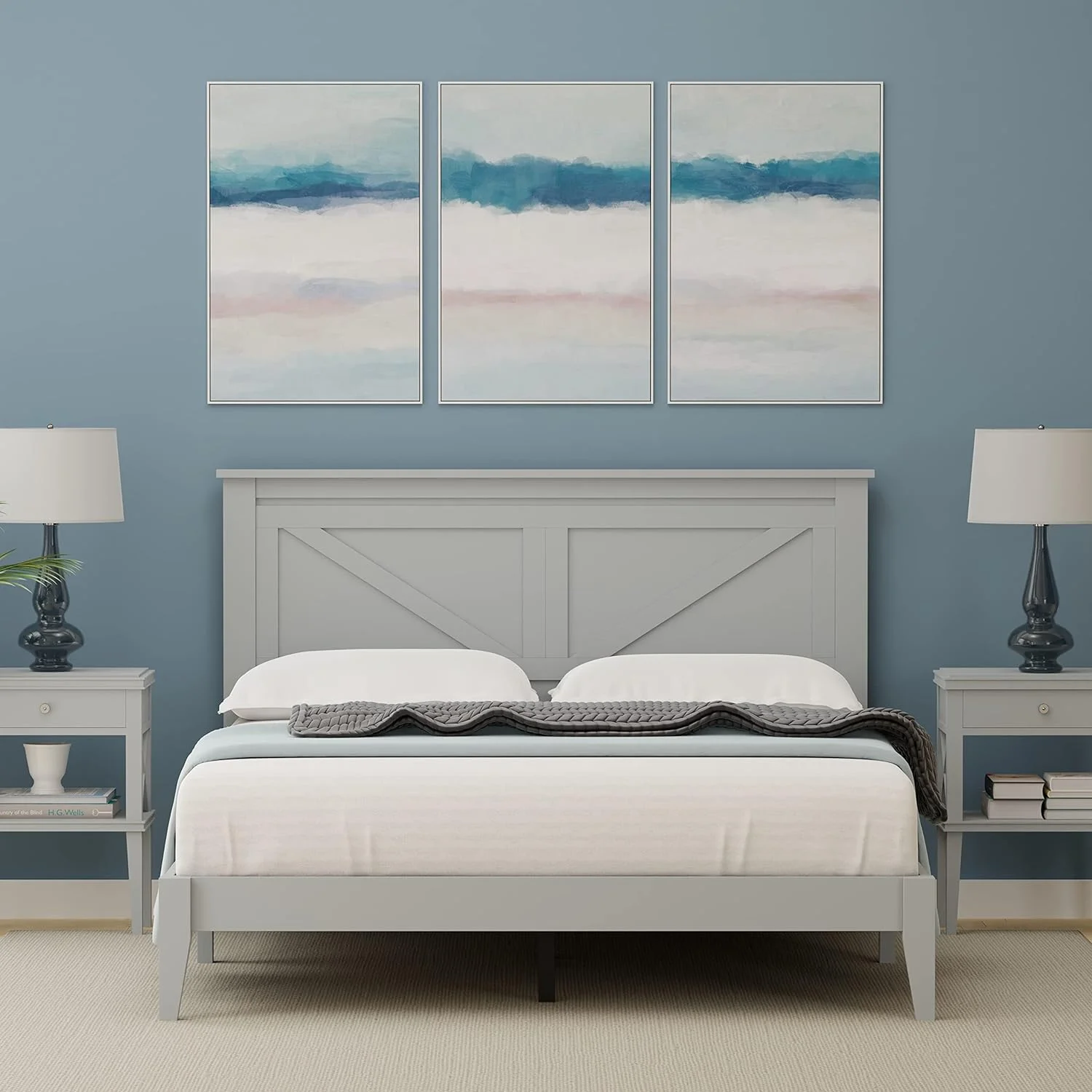 Farmhouse Solid Wood Platform Bed In Queen - Ultimate Grey