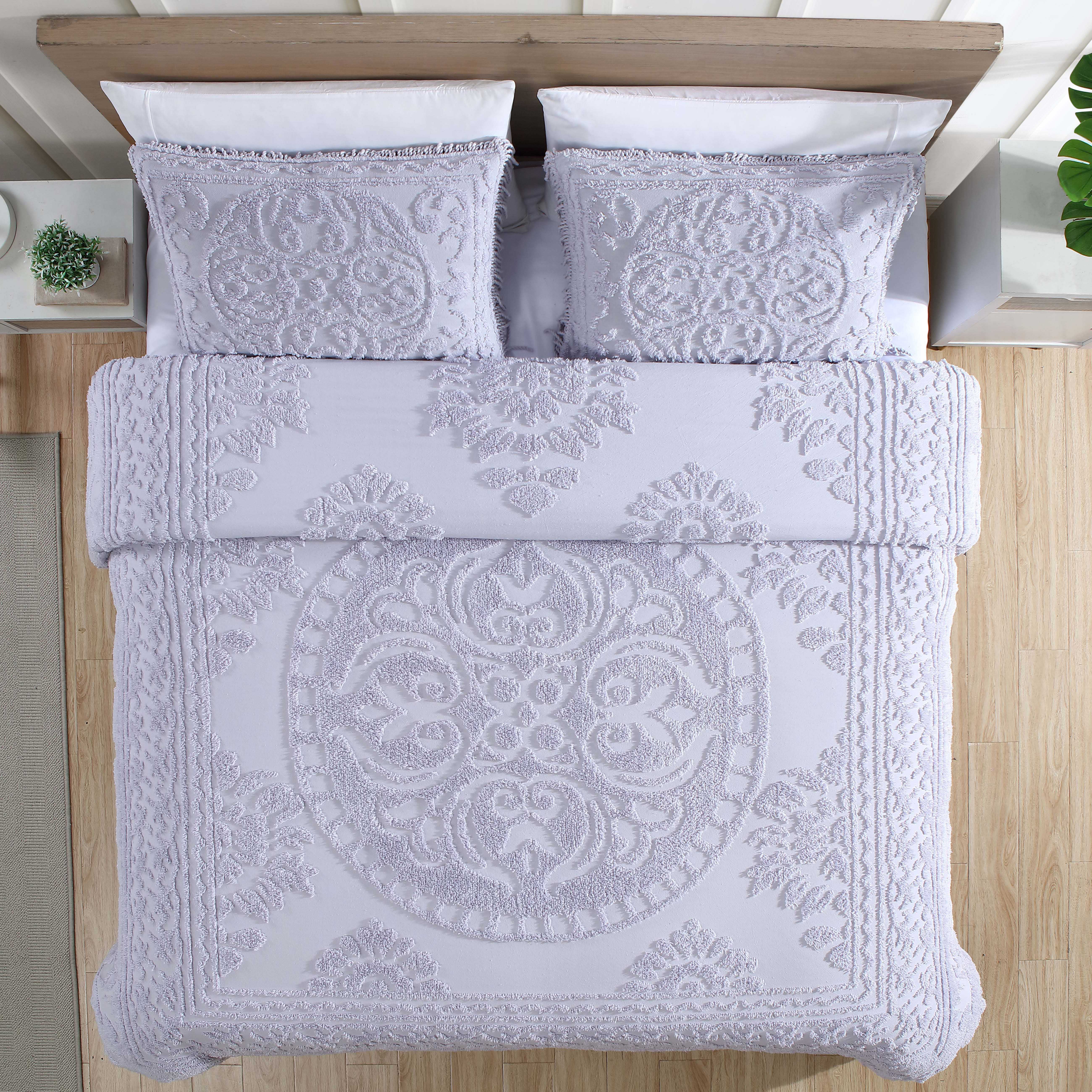 Beatrice Home Fashions Medallion Chenille Bedspread King Lavender