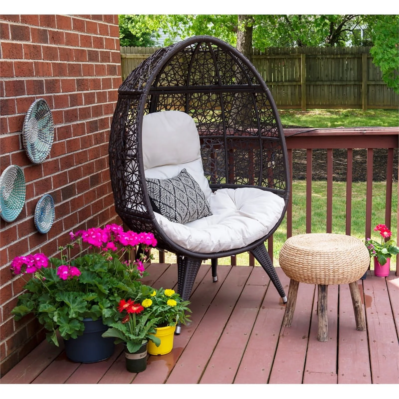 Riverbay Furniture Farmhouse Indoor Outdoor Metal Rattan Round Chair in Brown