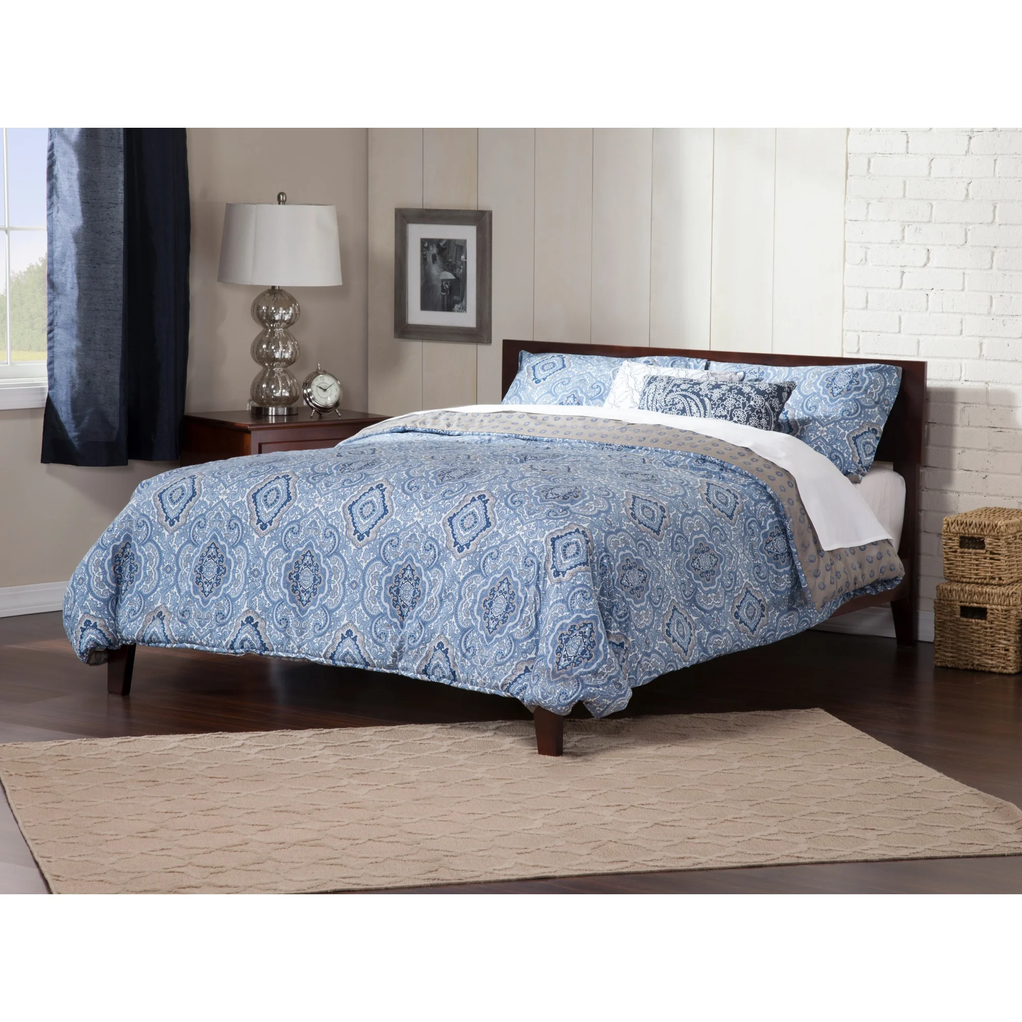 Orlando Queen Low Profile Wood Platform Bed in Walnut