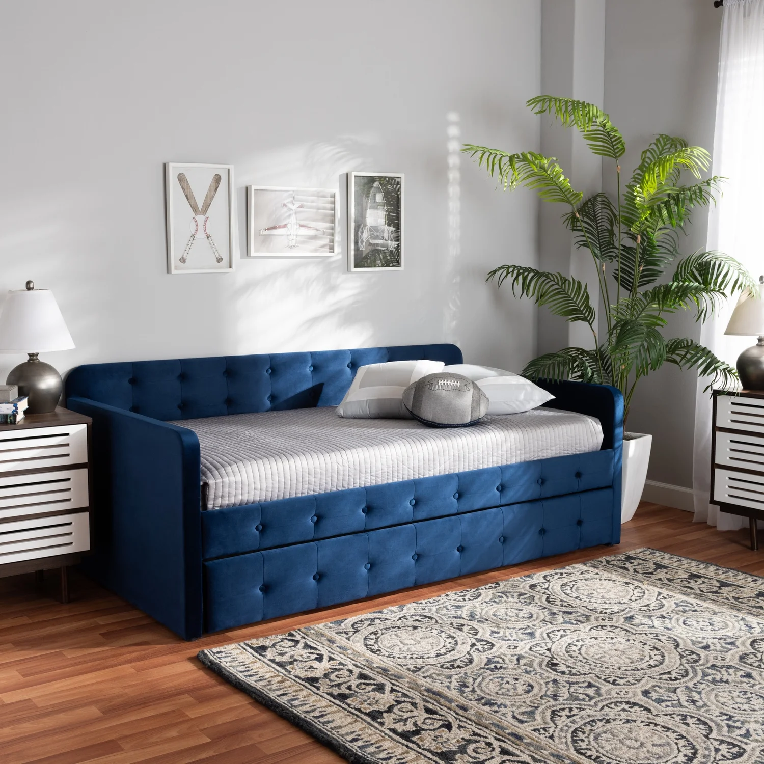 HomeStock Renaissance Romance Transitional Navy Blue Velvet Fabric Upholstered And Button Tufted Twin Size Daybed With Trundle