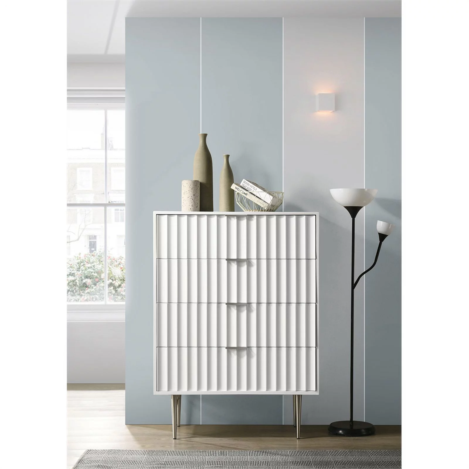 Meridian Furniture Modernist Contemporary Chest in White Medium Gloss Finish