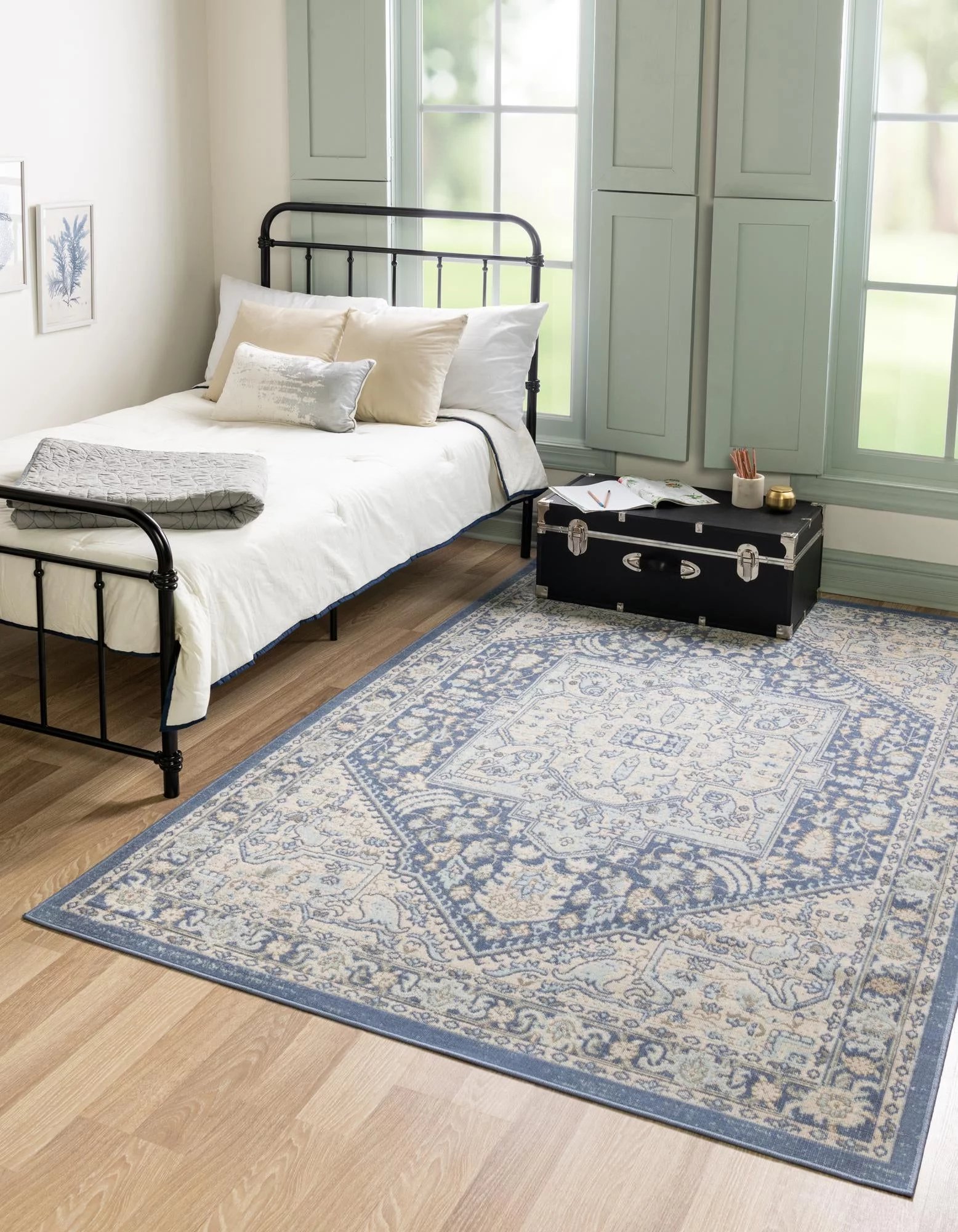 Unique Loom Milano Whitney Rug French Blue/Ivory 4' 1