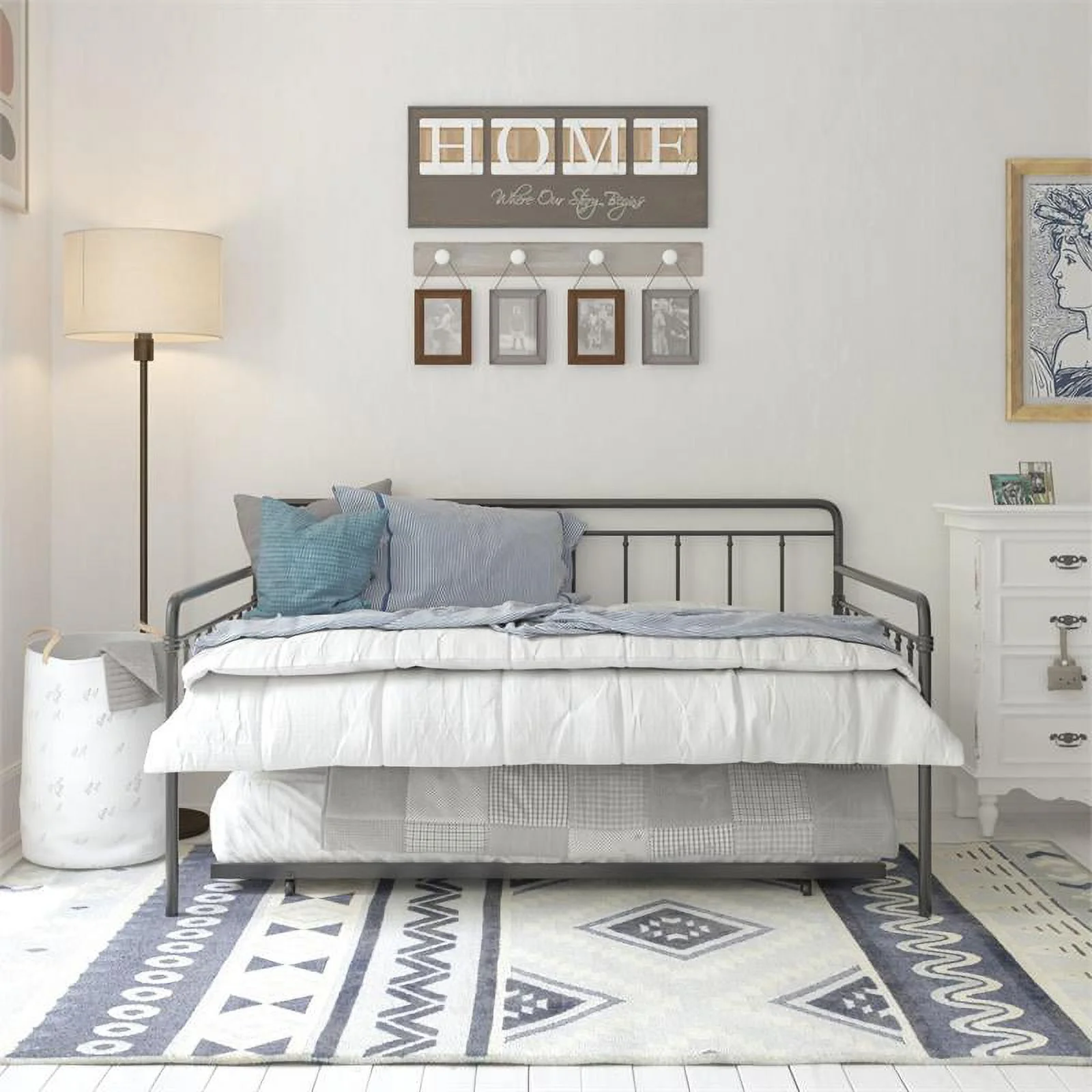 Pemberly Row Traditional Metal Daybed and Trundle Full Size in Black