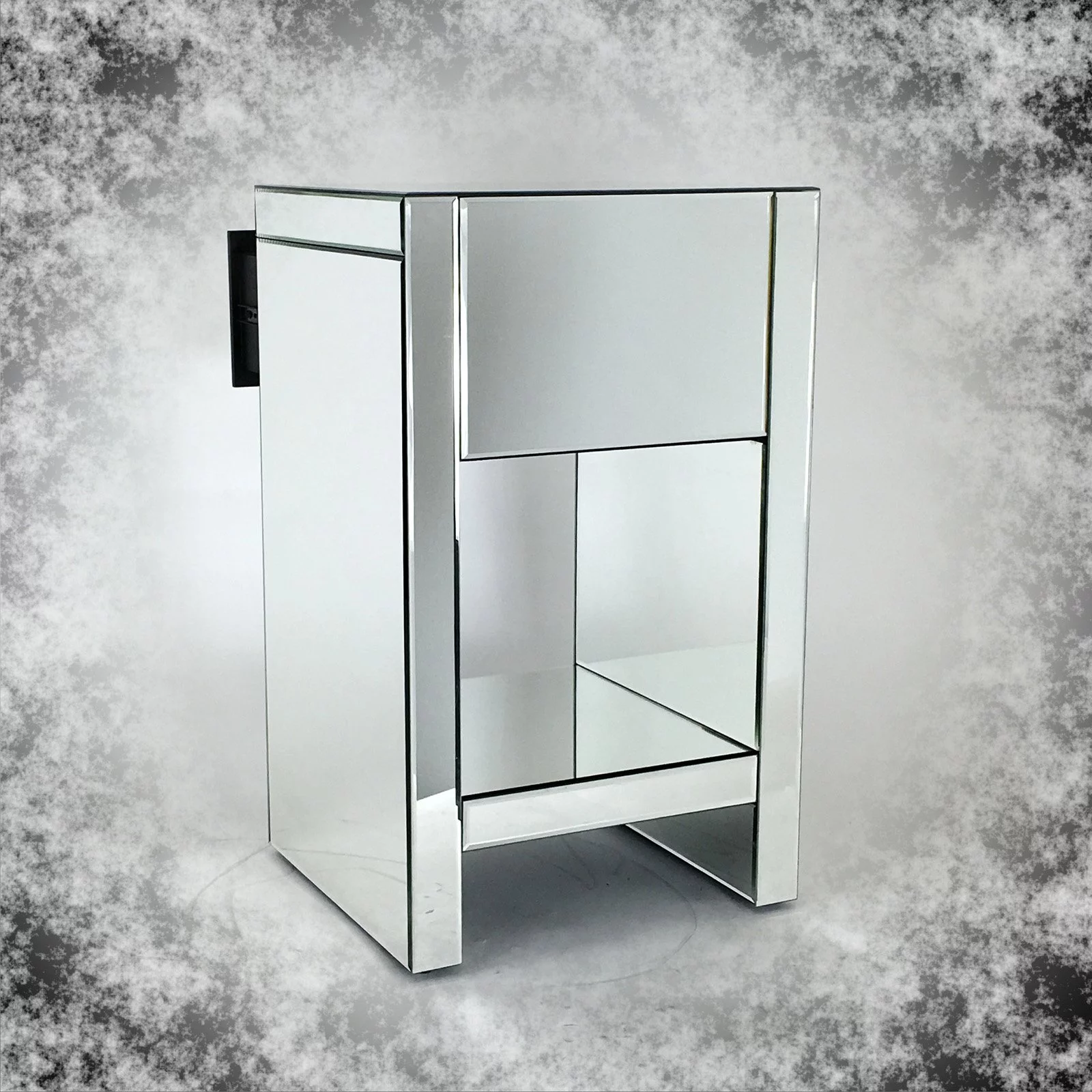 Wayborn Beveled Mirrored Chest Of One Drawer