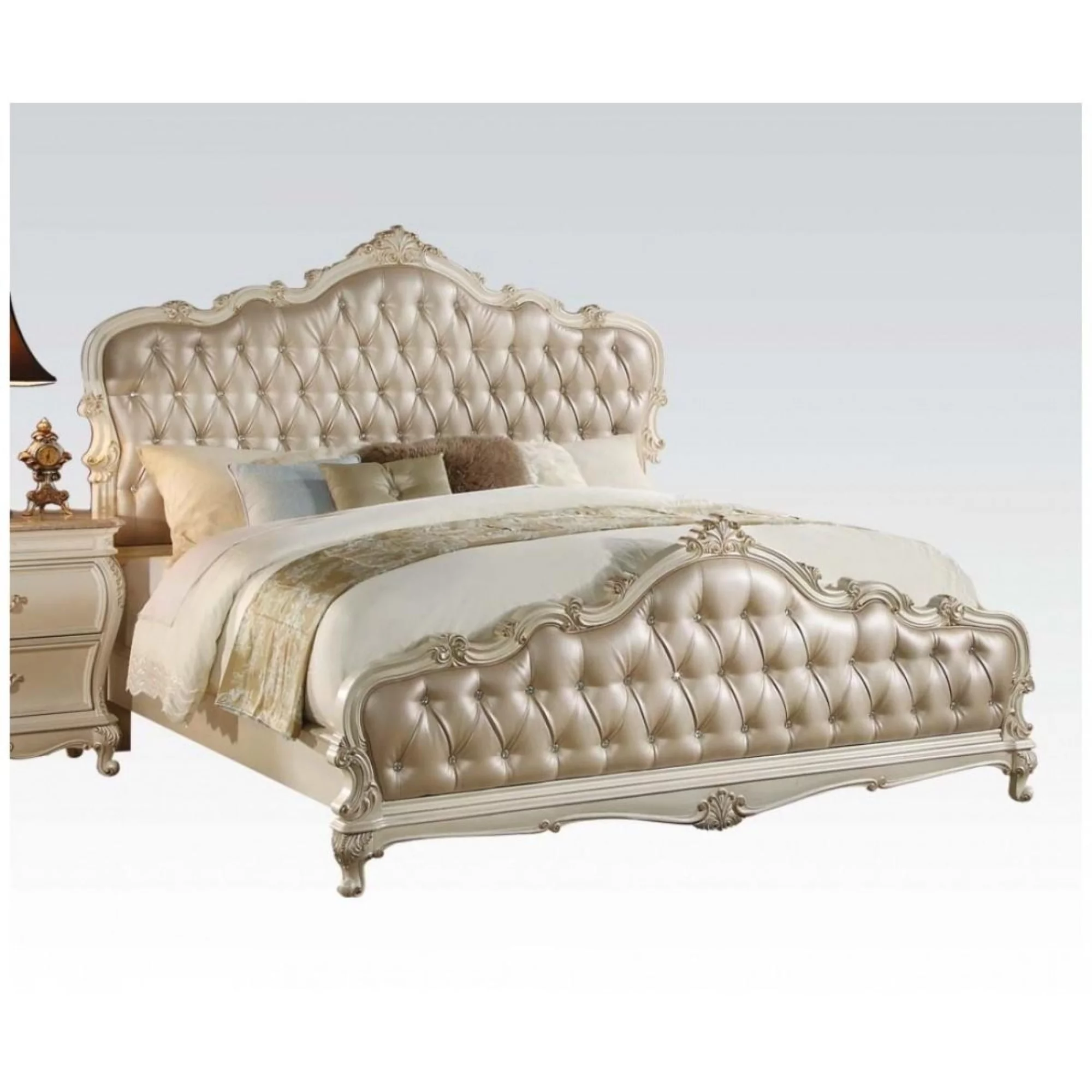 Classy Traditional Style Queen Bed, Gold And White